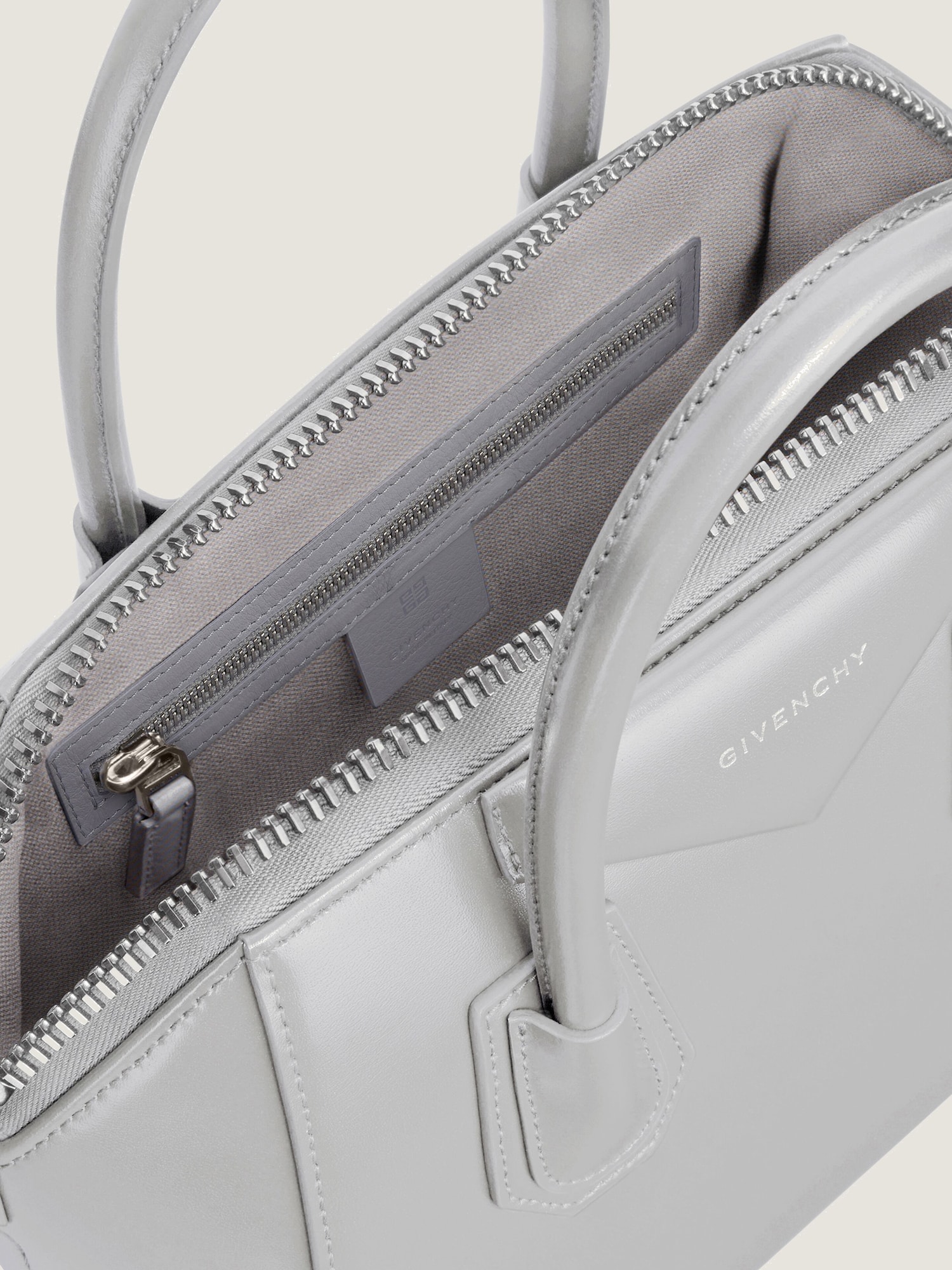 Small Antigona bag in Box leather in - light grey - BB50TPB00D-050 