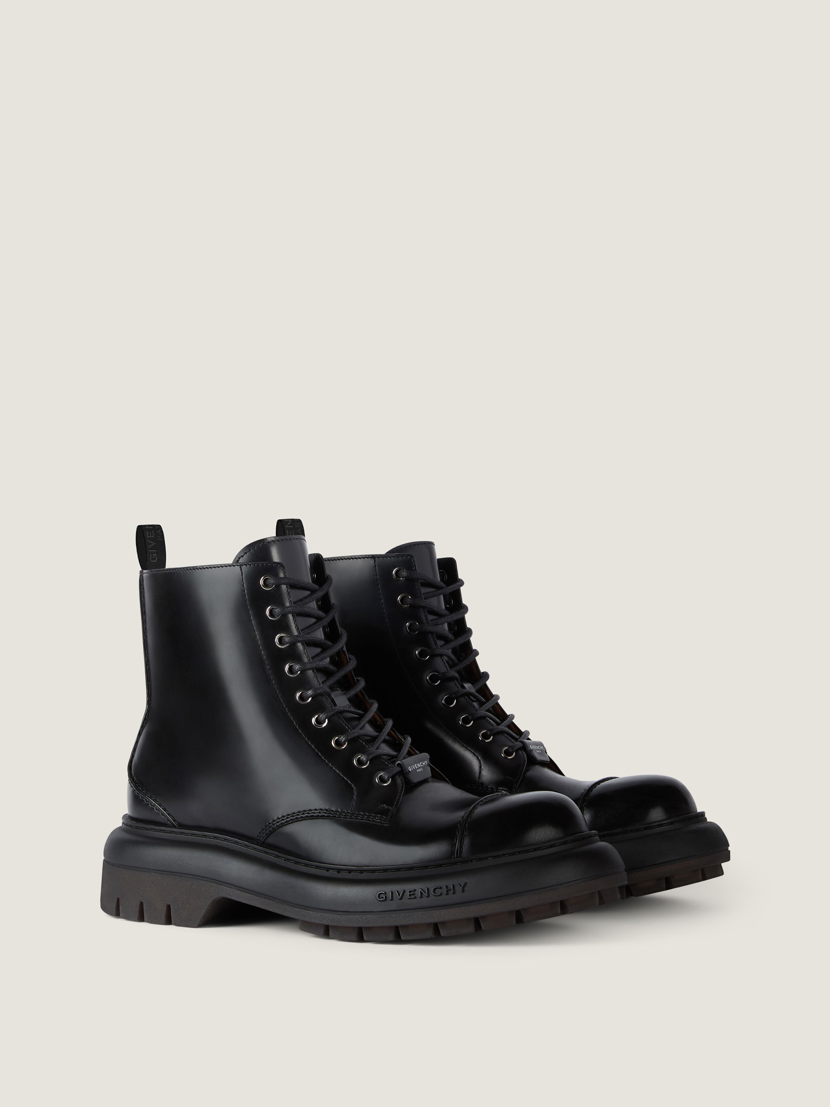 Givenchy Cargo boots in leather in - black - BH6055H1Y5-001