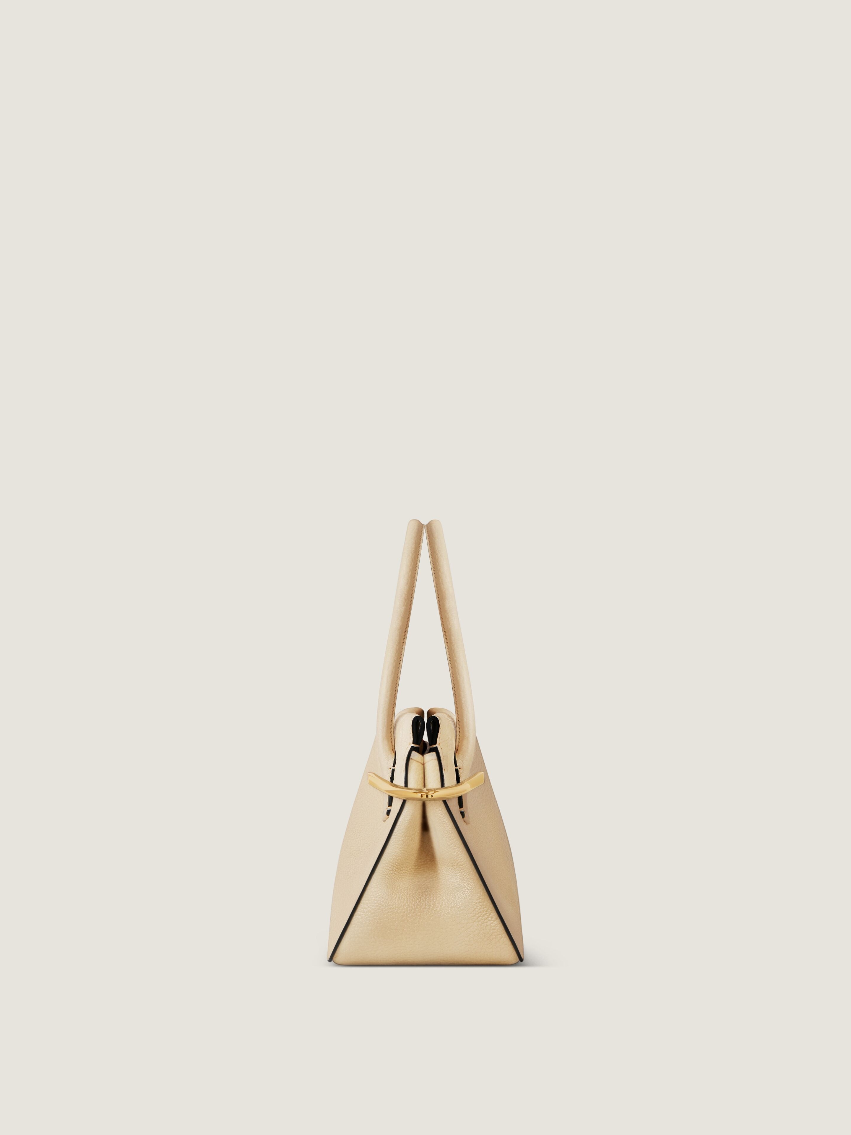 Medium Pinch bag in leather in - dune - BB5158B2DG-292 | Givenchy ES