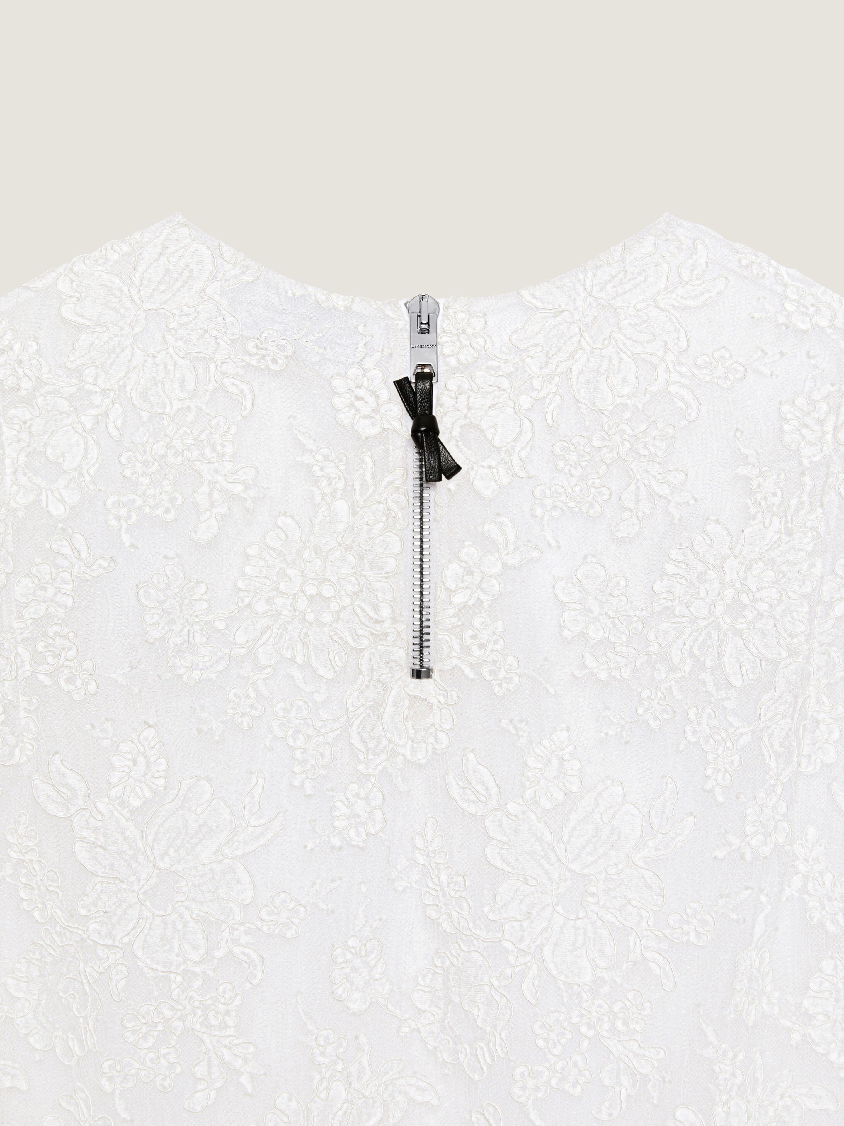 Givenchy Mini dress in floral lace with cape | Thumbnail 4