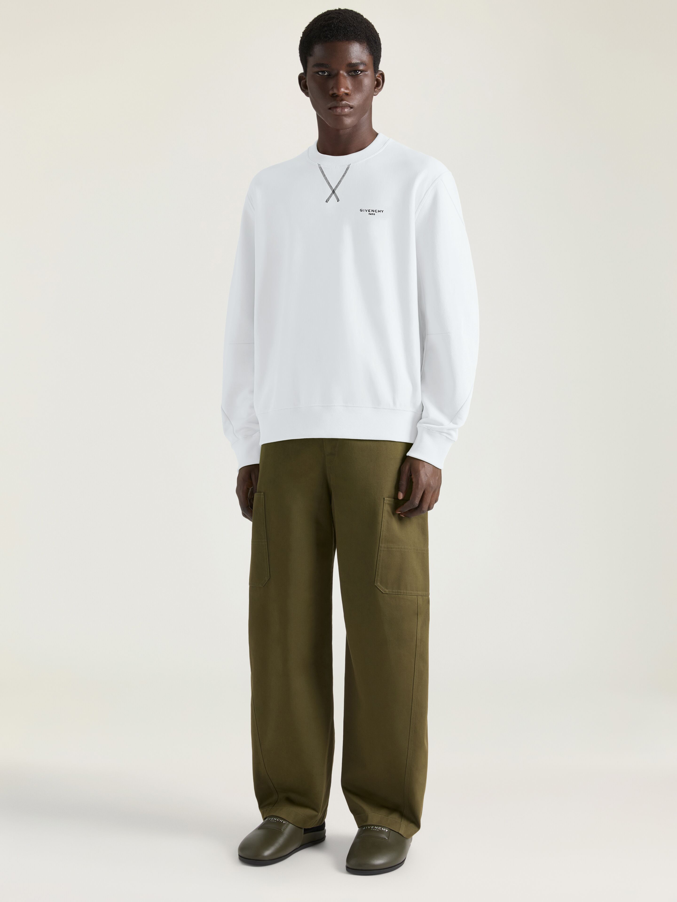 Couture Seam sweatshirt in fleece with GIVENCHY Paris in - white