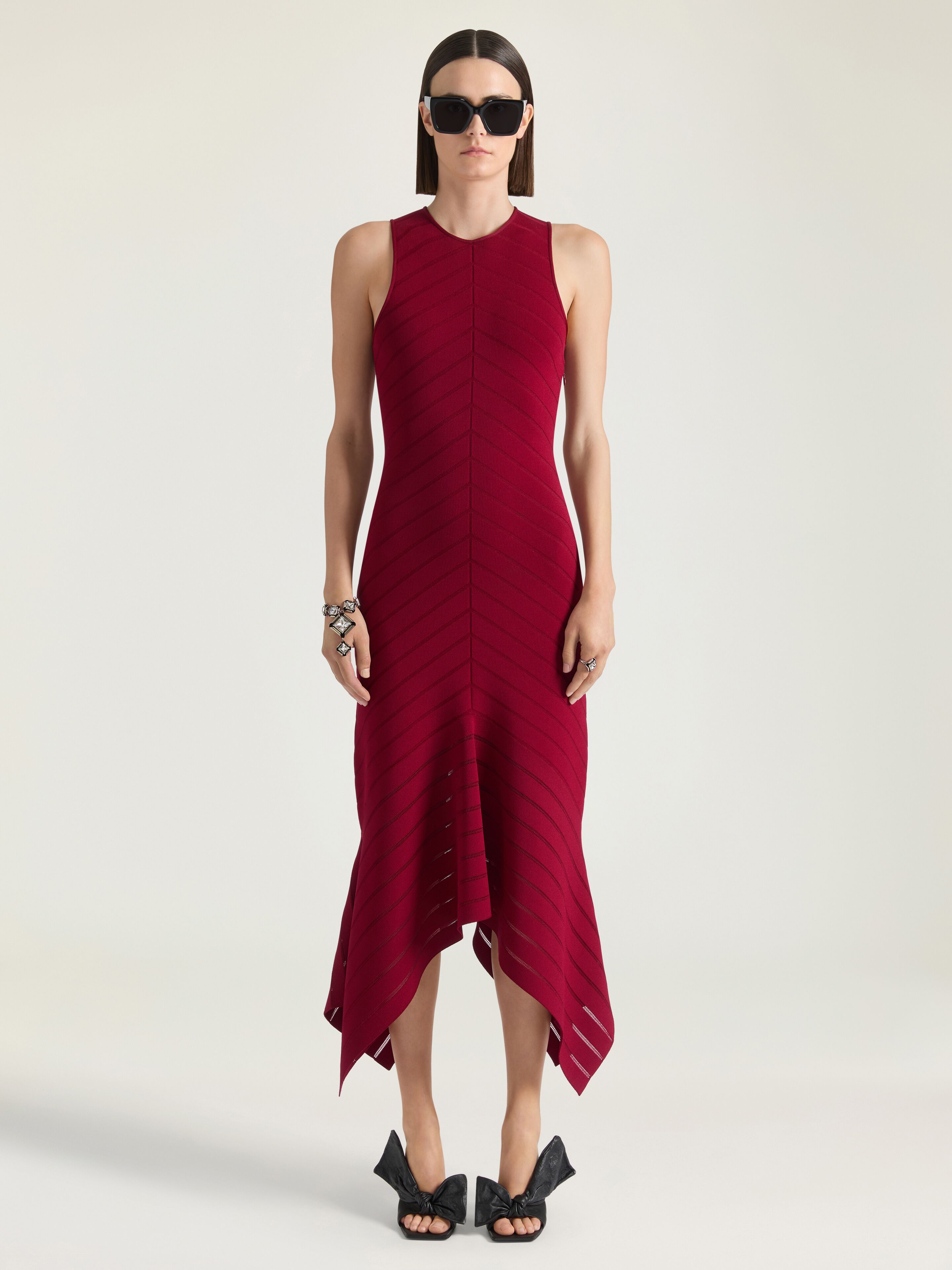 Long dress in herringbone knit in - red cherry - BW22VK4ZTS-607