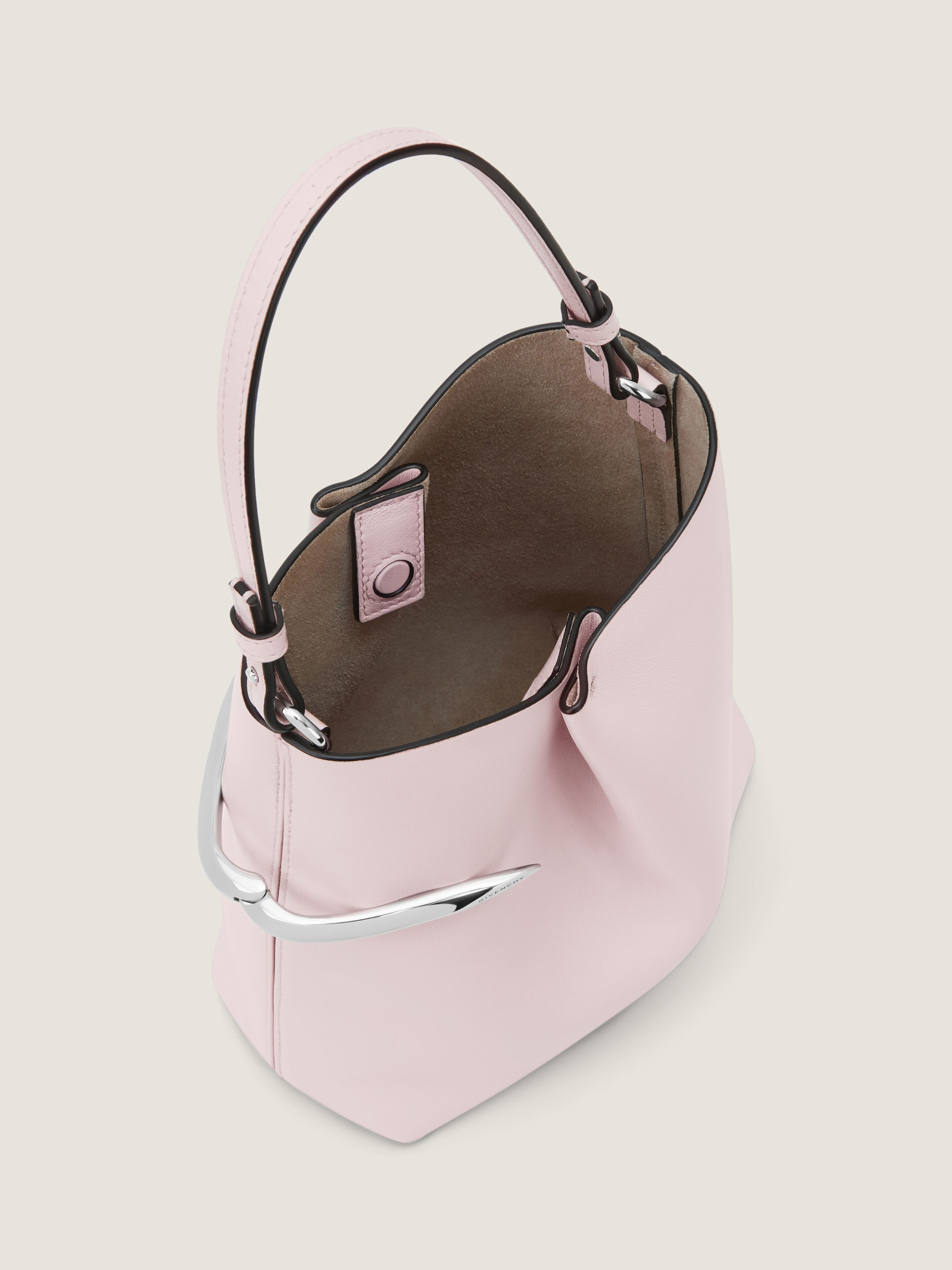 GIVENCHYレザーハンドバッグ(ペールピンク) Givenchy Pink Mini Leather Antigona Top-Handle Bag | Harrods US
