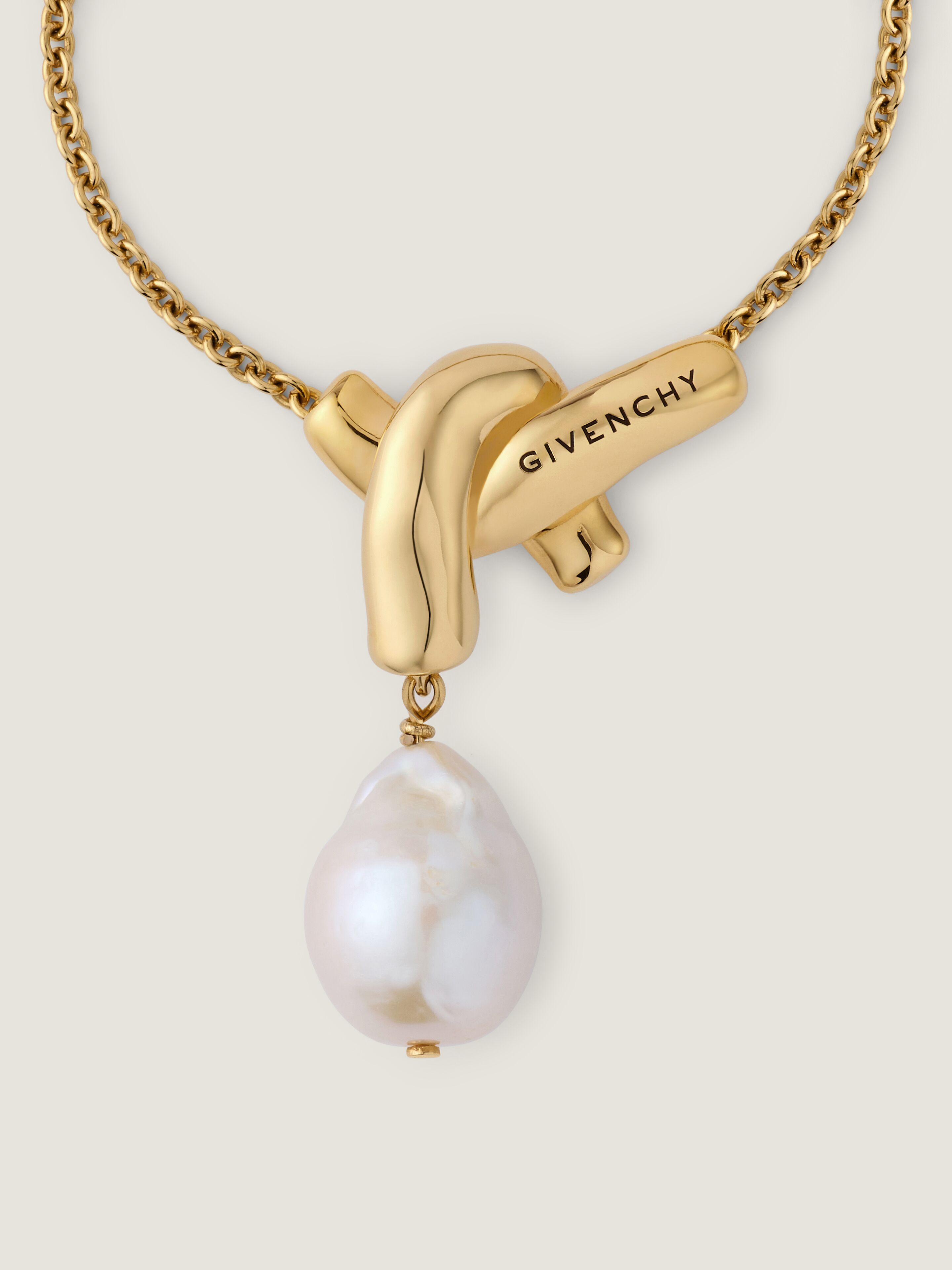 Chain Link bracelet in metal and pearl | Givenchy US | Givenchy
