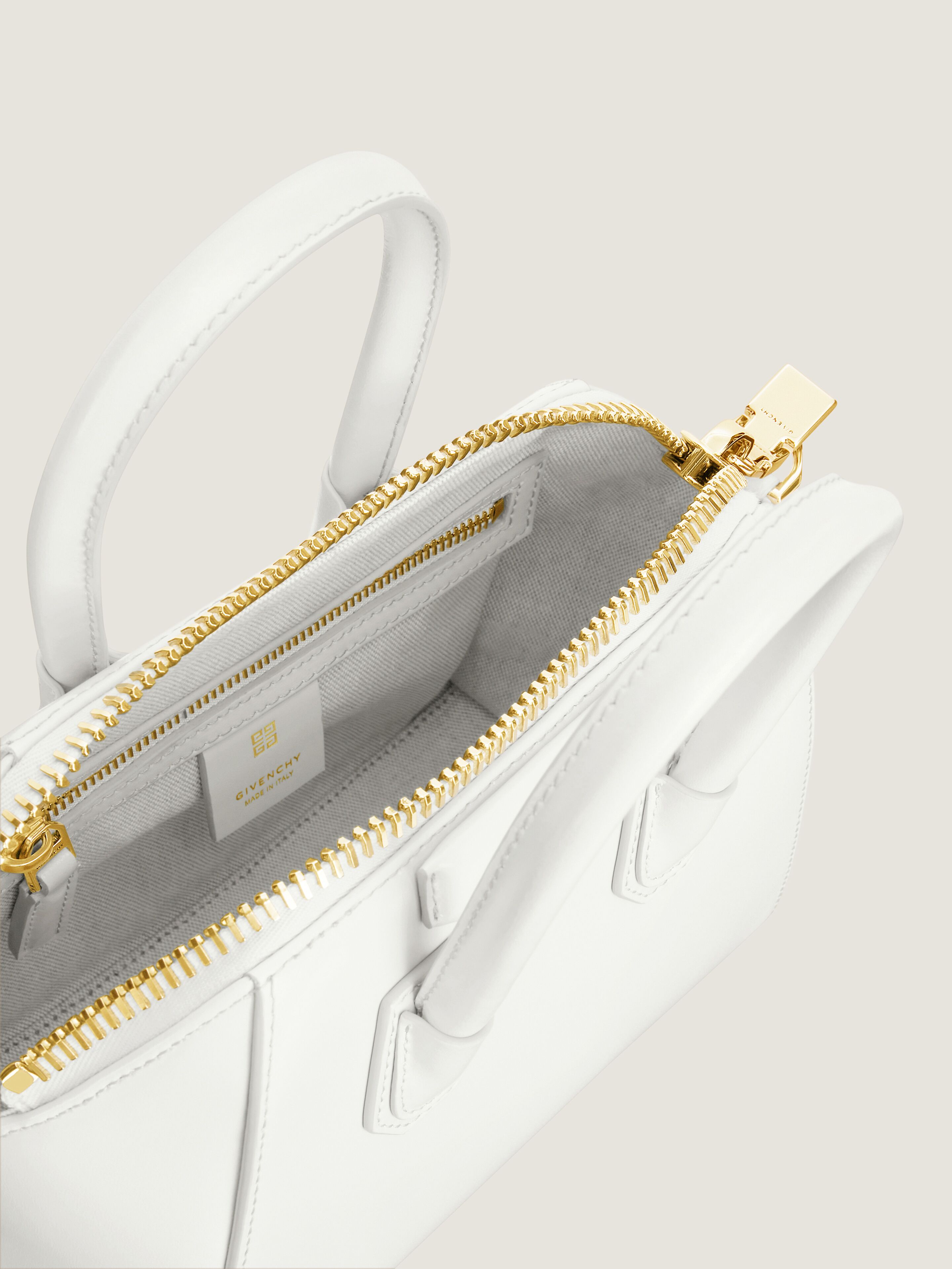 GIVENCHY SS25 (BB50TNB13A 257)