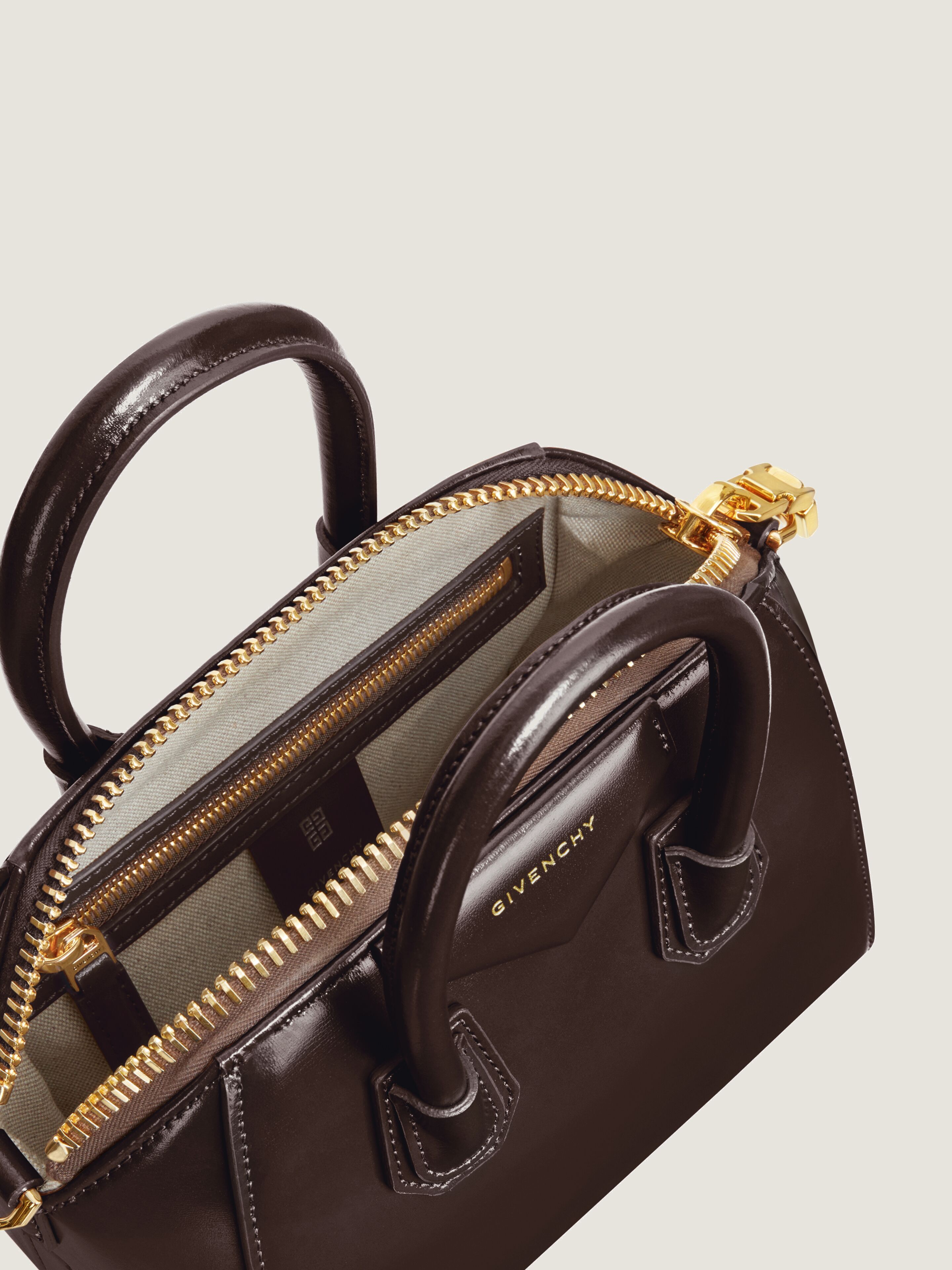 ランキング2025 Antigona Mini bag Givenchy | CA Givenchy | leather Box in バッグ