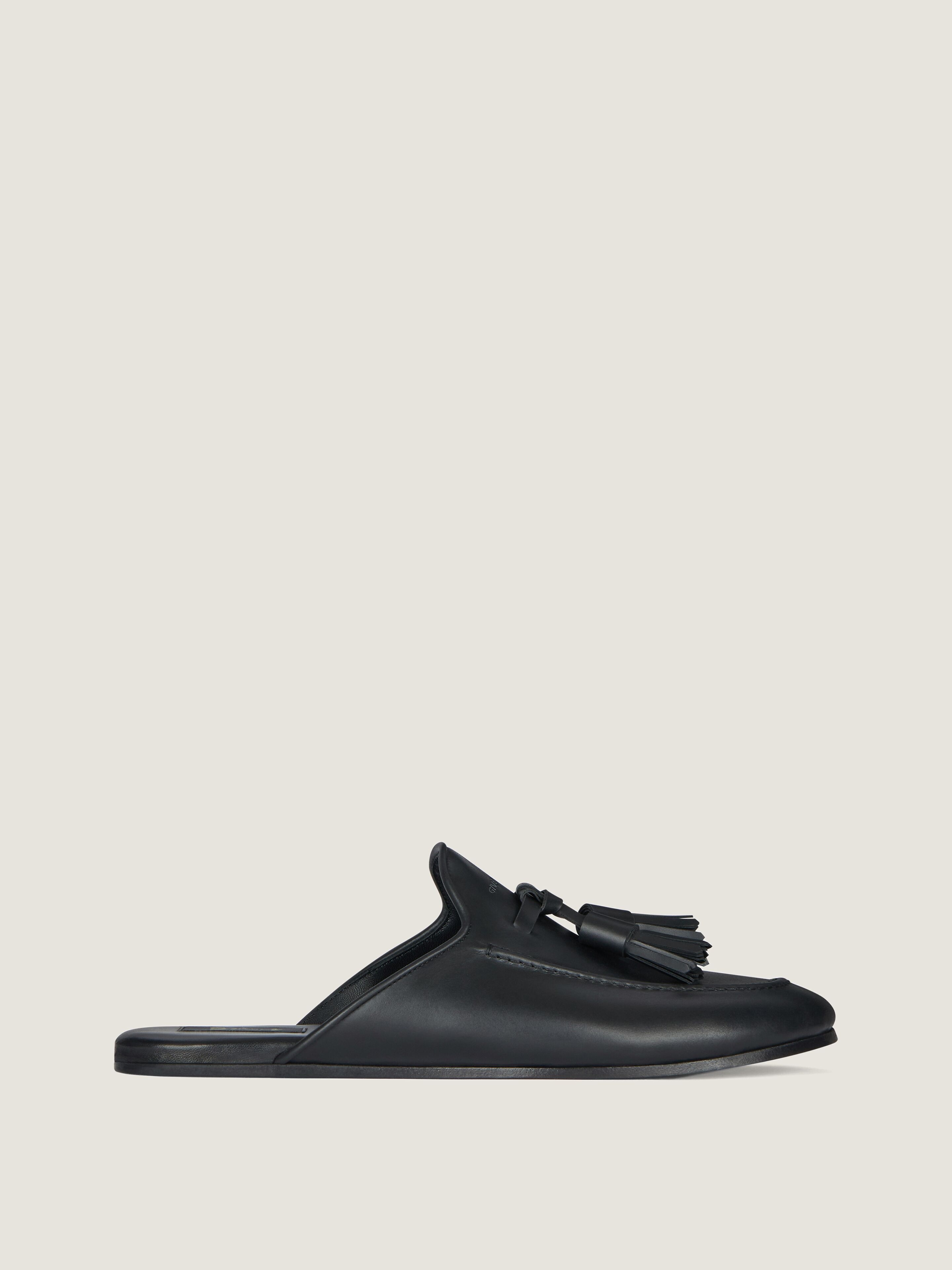 Voyou slingbacks in leather in - black | Givenchy US