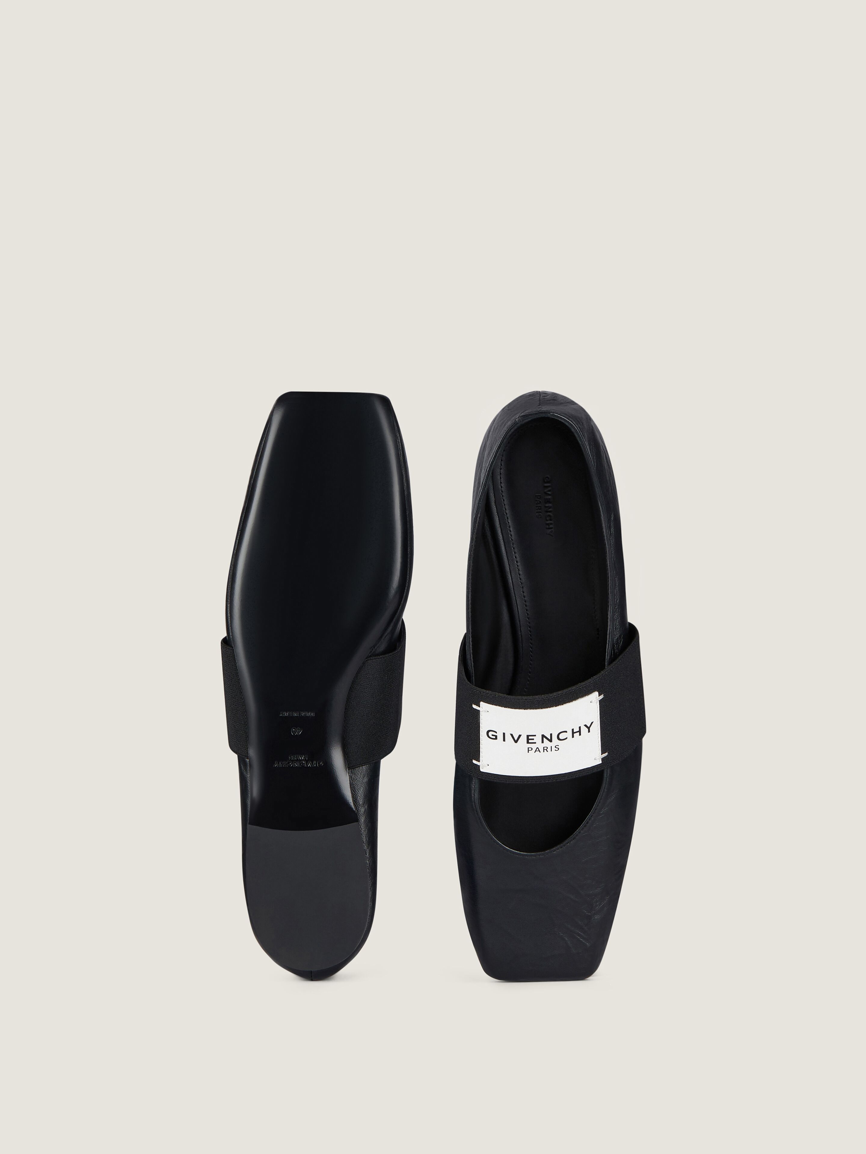 Sliced Square ballerinas in textured-effect leather in - black
