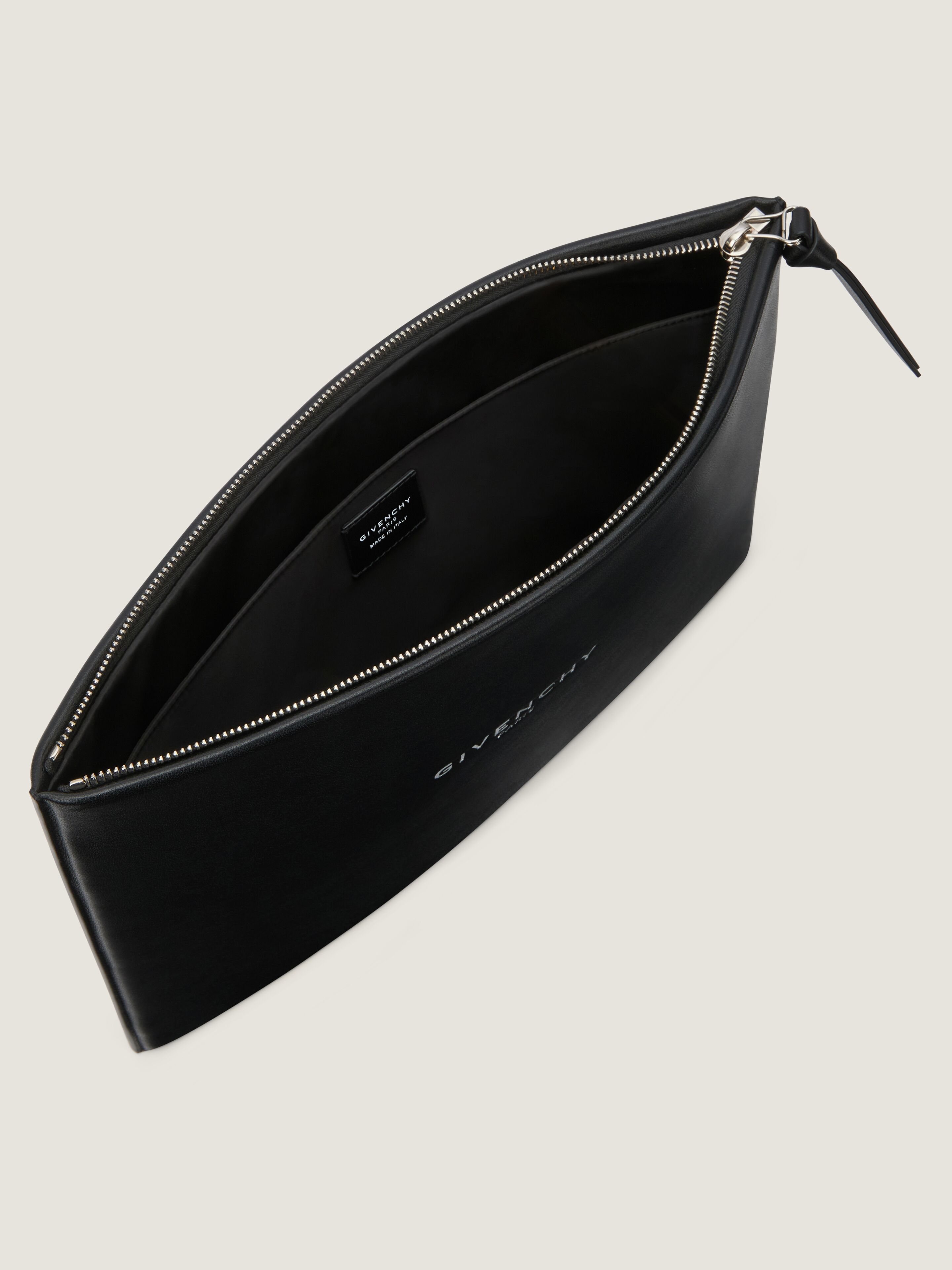 Antigona Stamped large pouch in leather in - black - BK60FXK21L