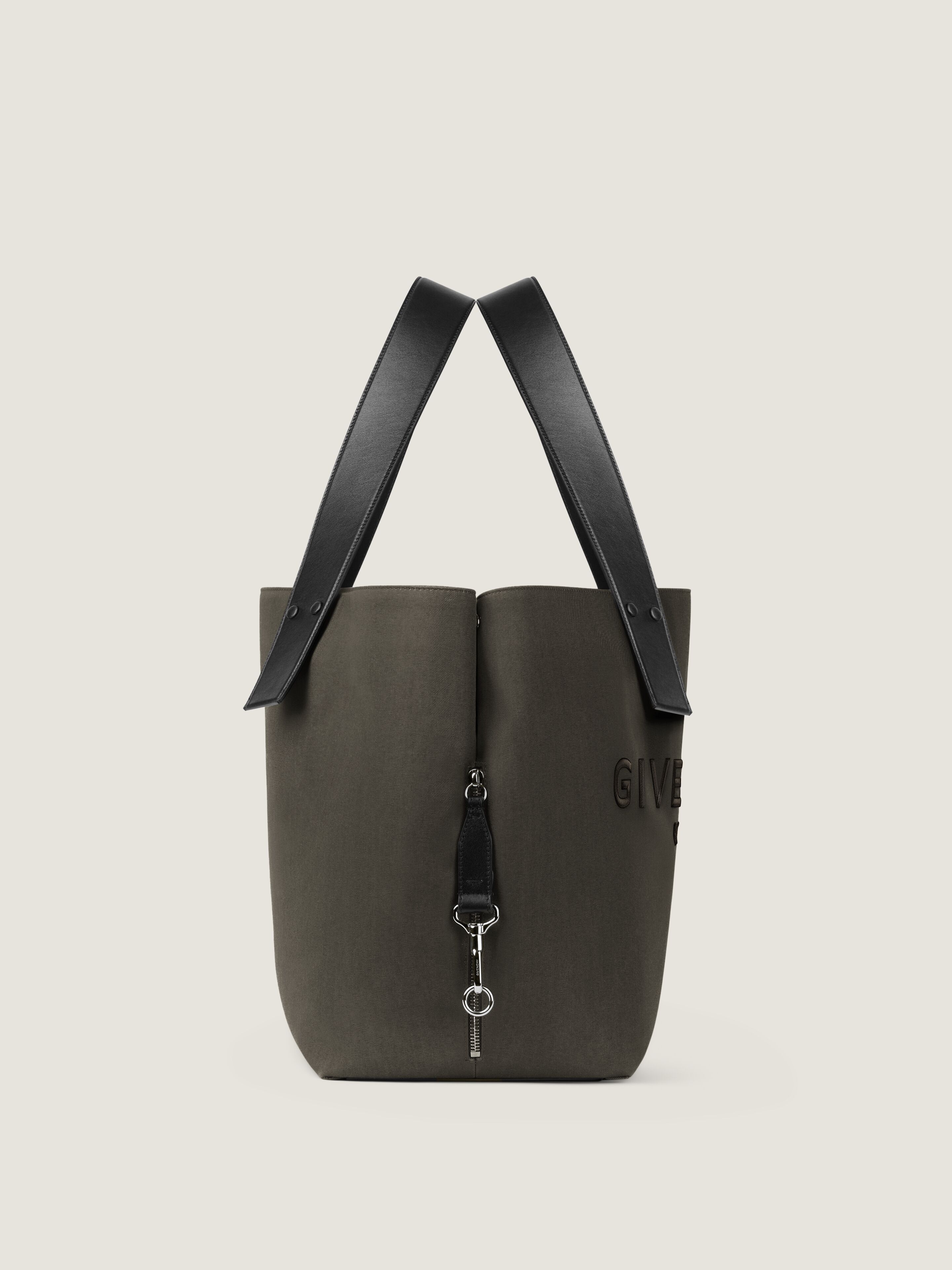 GIVENCHYカーゴ キャンバス トートバッグ - トープ BK50G4K21W-281
