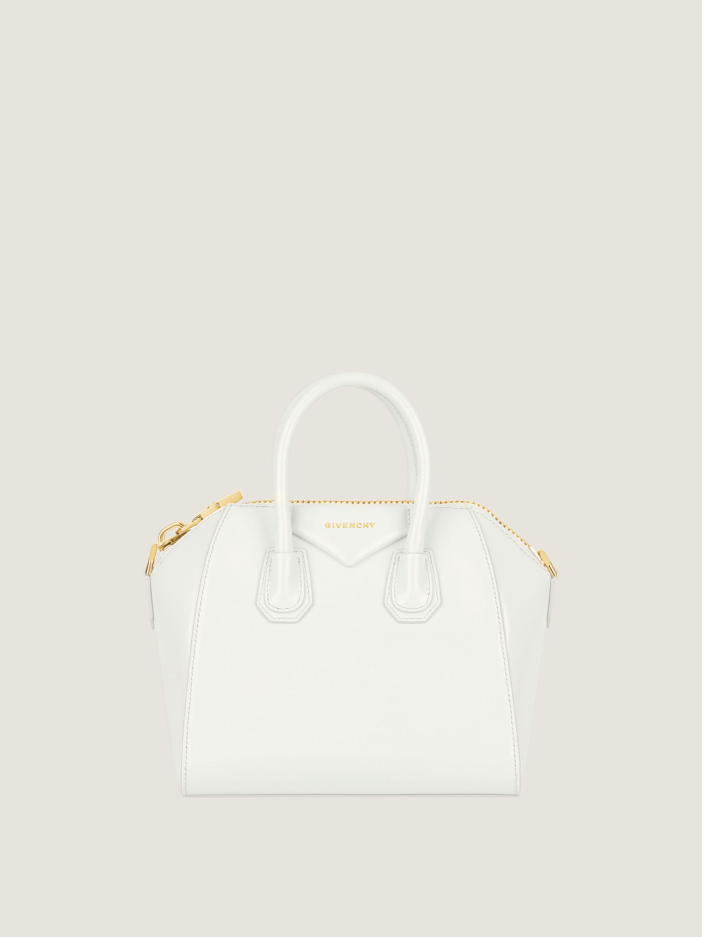 ＊GIVENCHY＊ アンティゴナ イーストウエスト スモール Small Antigona East-West bag in Box leather in - black