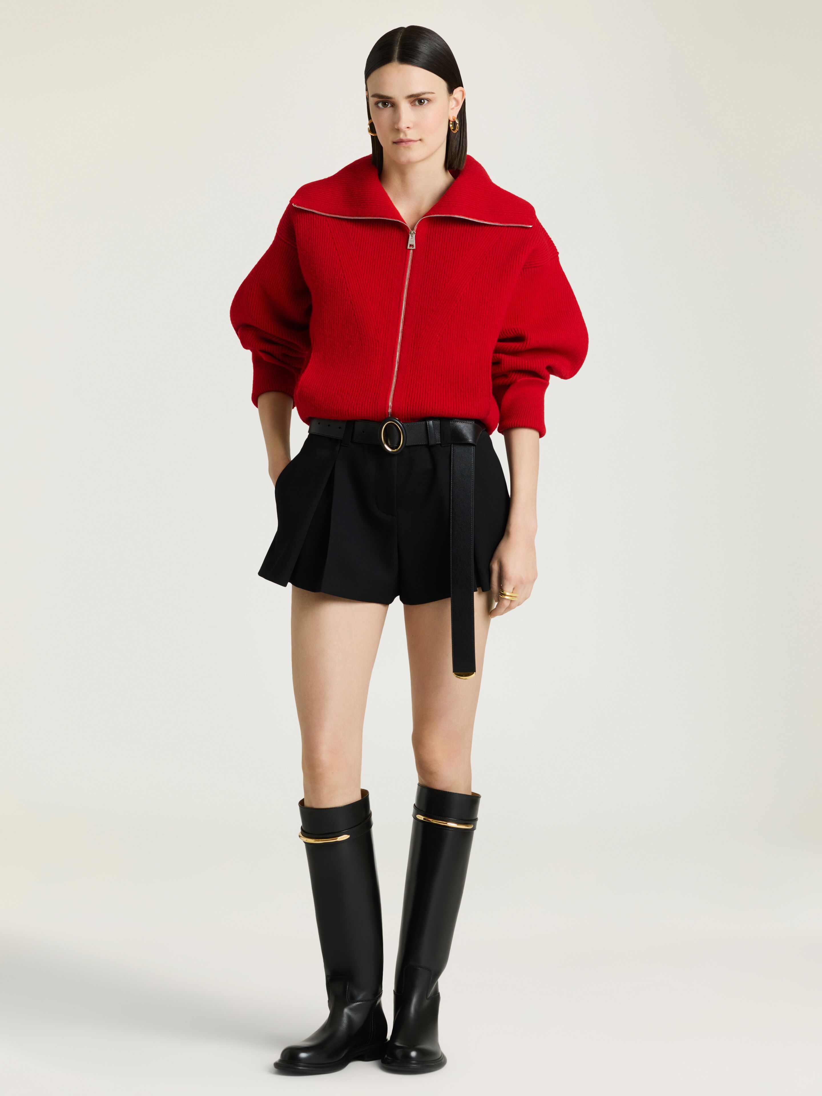 Pinch flat boots in leather in - black - BE7044E1J7-001 | Givenchy US