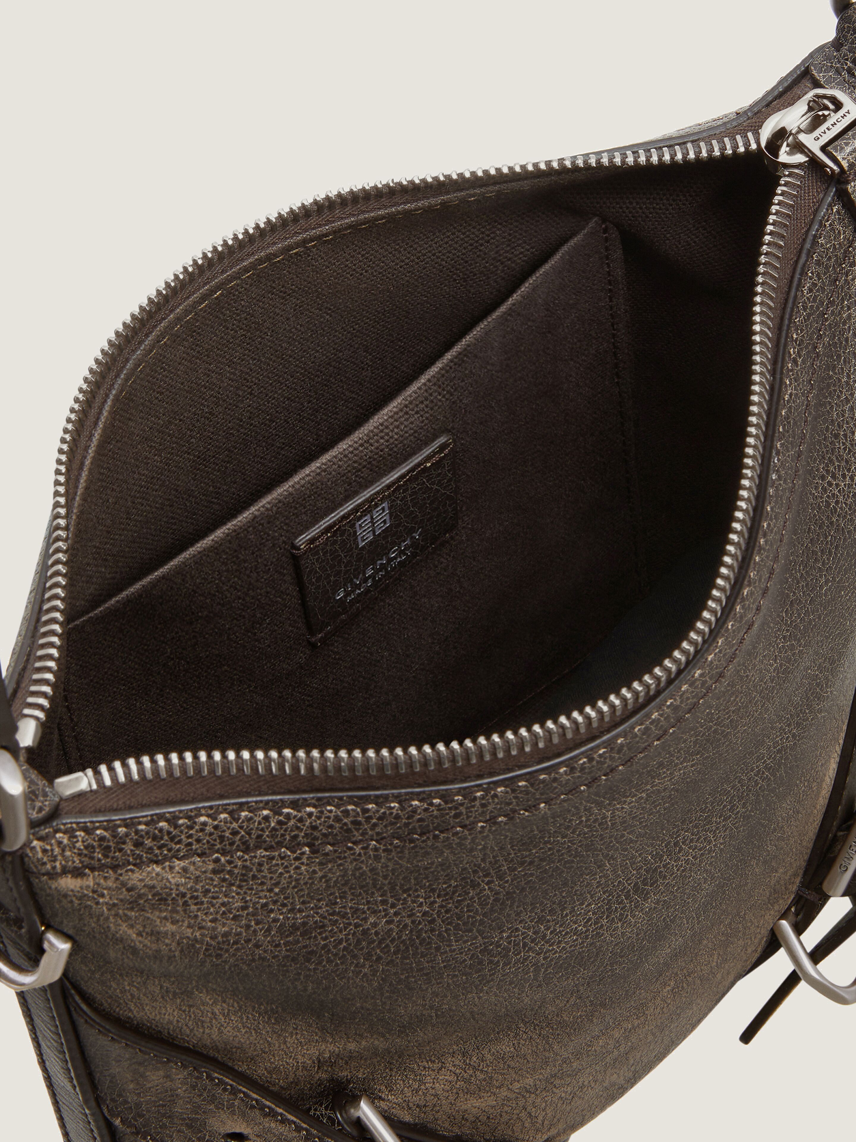 Small Voyou Crossbody bag in leather in - beige/brown