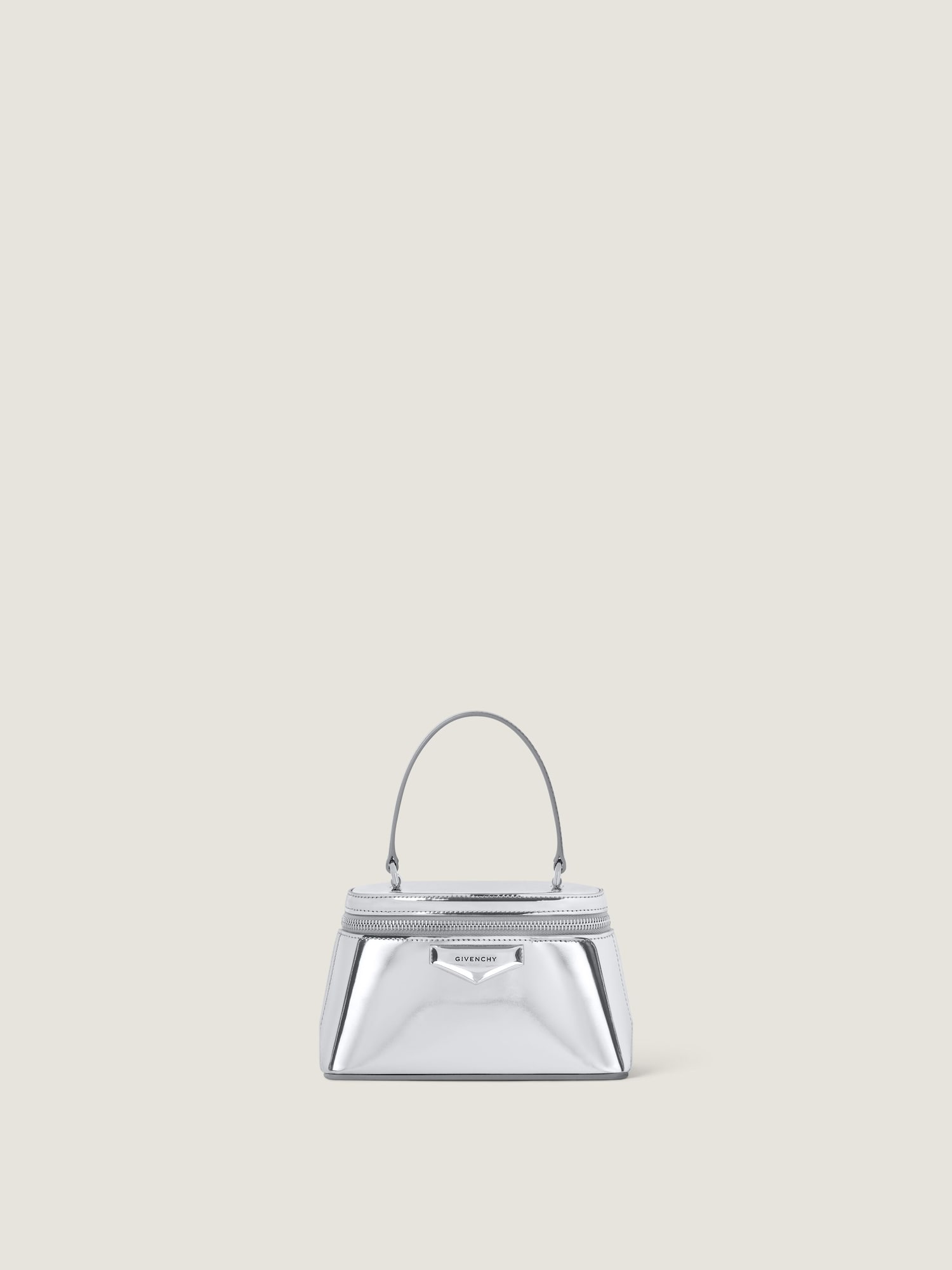 Antigona vanity bag in mirror effect leather with chain