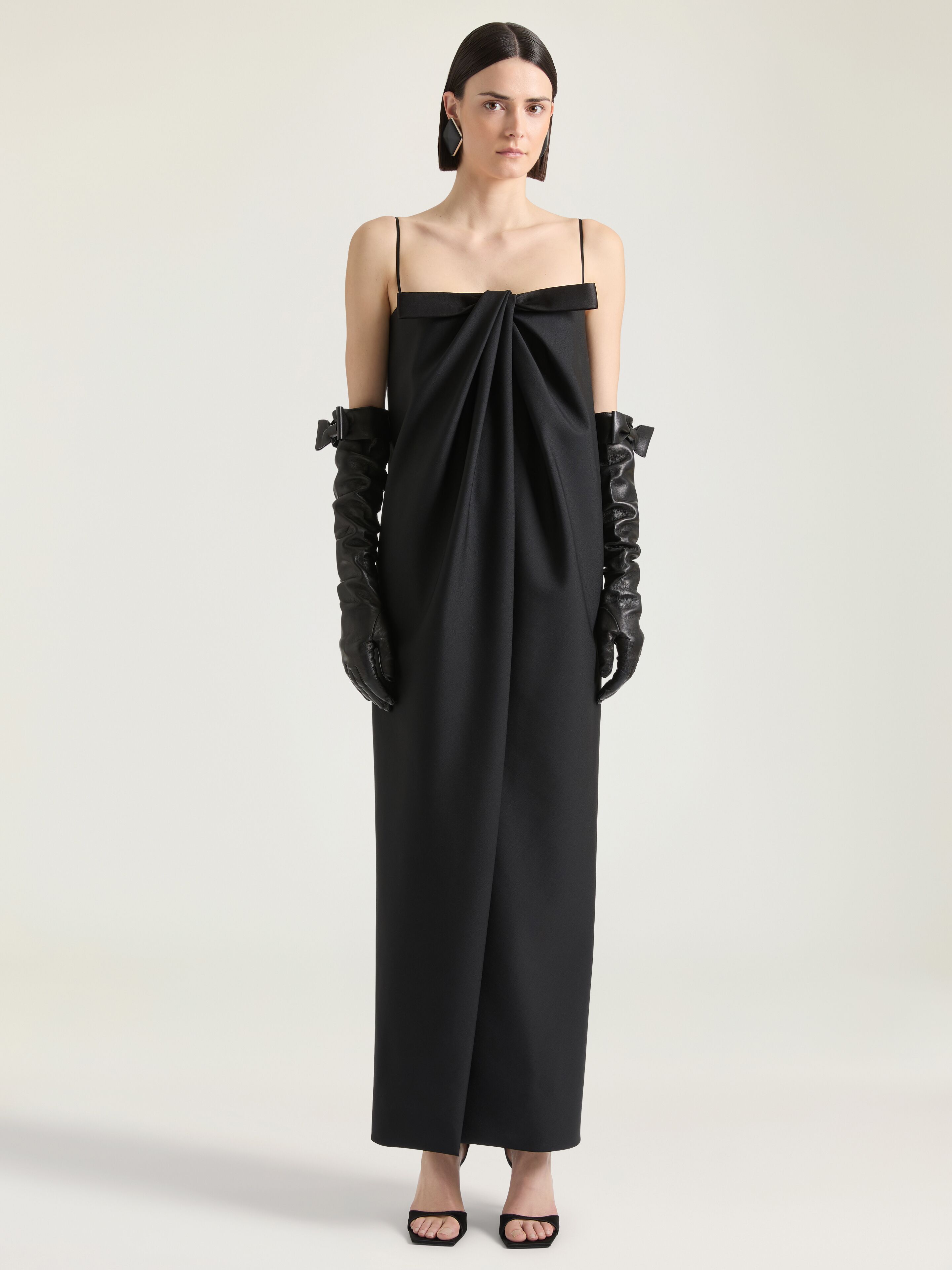 Sliced long dress in wool and mohair with bow in - black