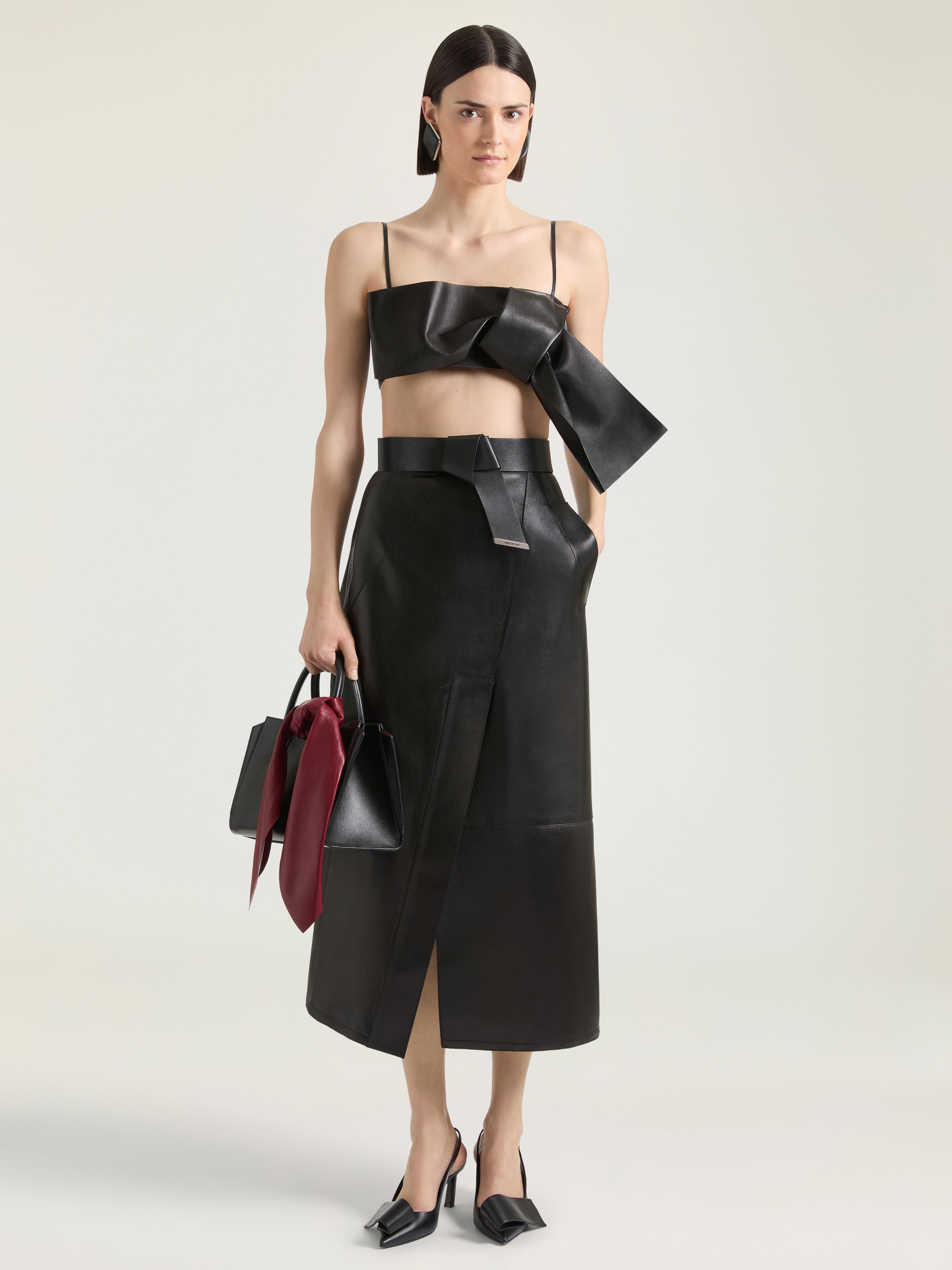 Midi asymmetric skirt in leather in - black - BW413D61ZX-001
