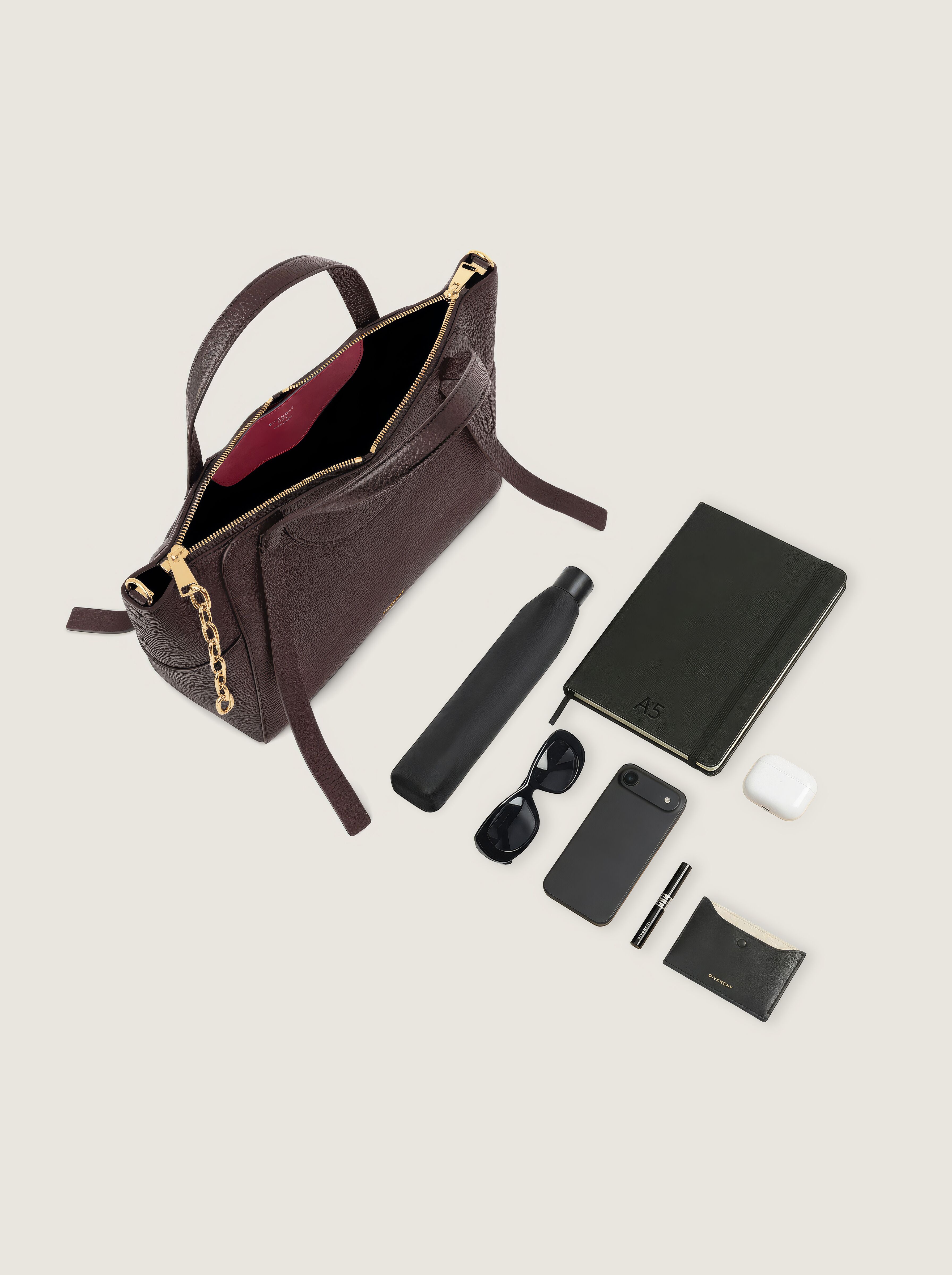 Medium The Snatch bag in grained leather in - chocolate