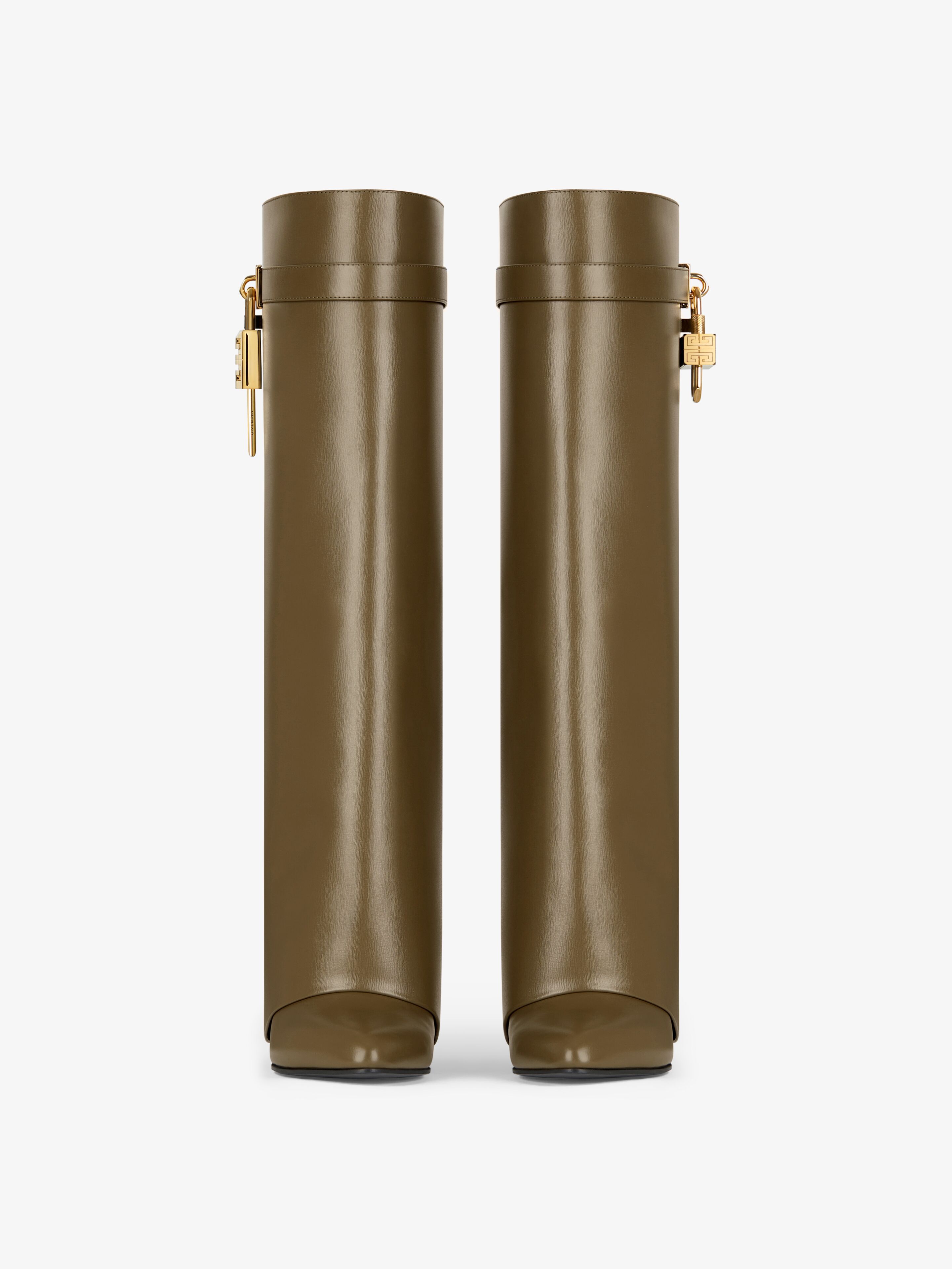 Shark Lock boots in leather | Givenchy CA | Givenchy