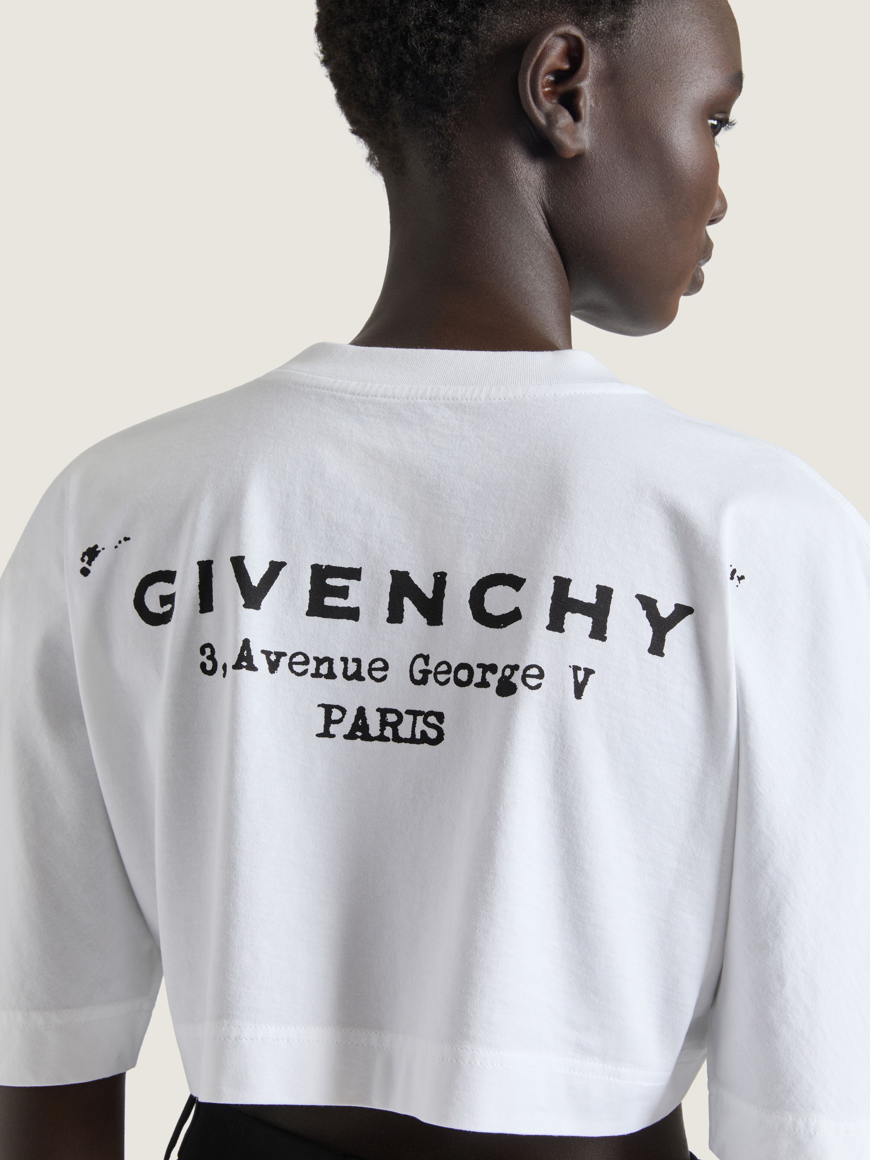 【関税込み】GIVENCHY スタンプ クロップドフィット Tシャツ GIVENCHYスタンプ クロップドフィット Tシャツ - ホワイト