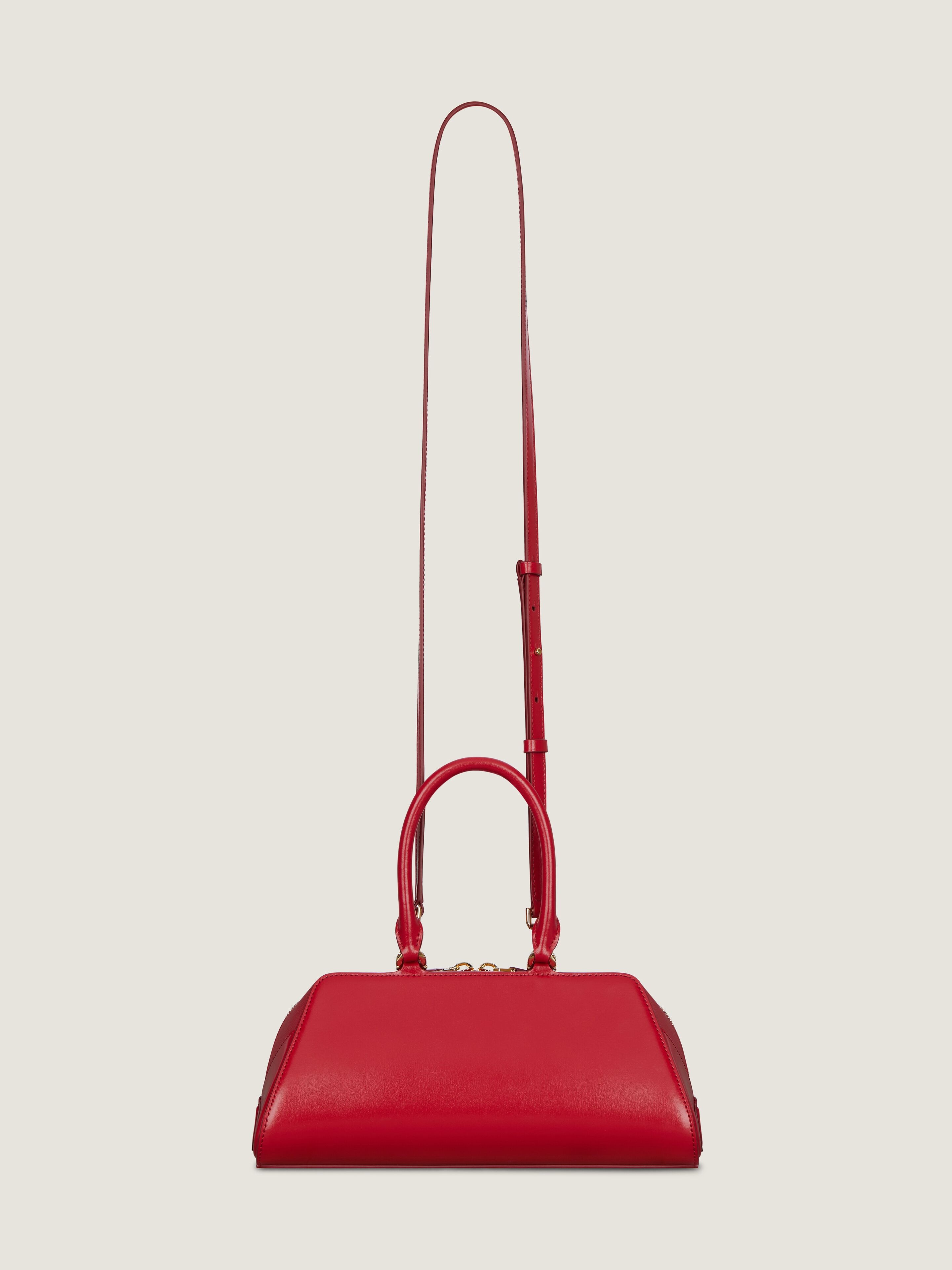 バッグ・カバンその他 GIVENCHY BB5130B2AQ Small Antigona East-West bag in Box leather in - chocolate