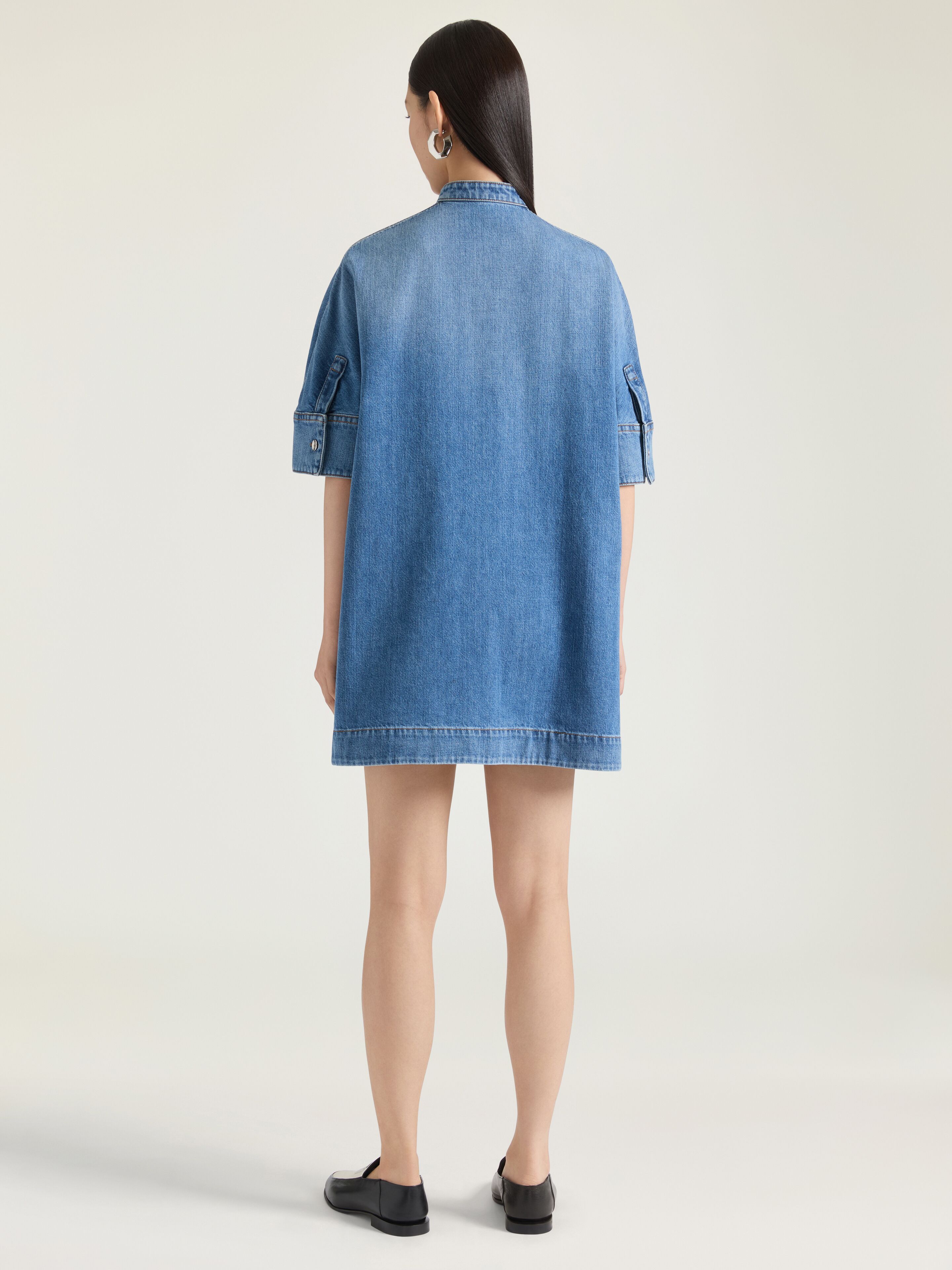 GIVENCHY ホタン付きテニムヘスト BW61A95Z1F 402DEEPBLUE 4G T-Shirt - Deep Blue – Feature