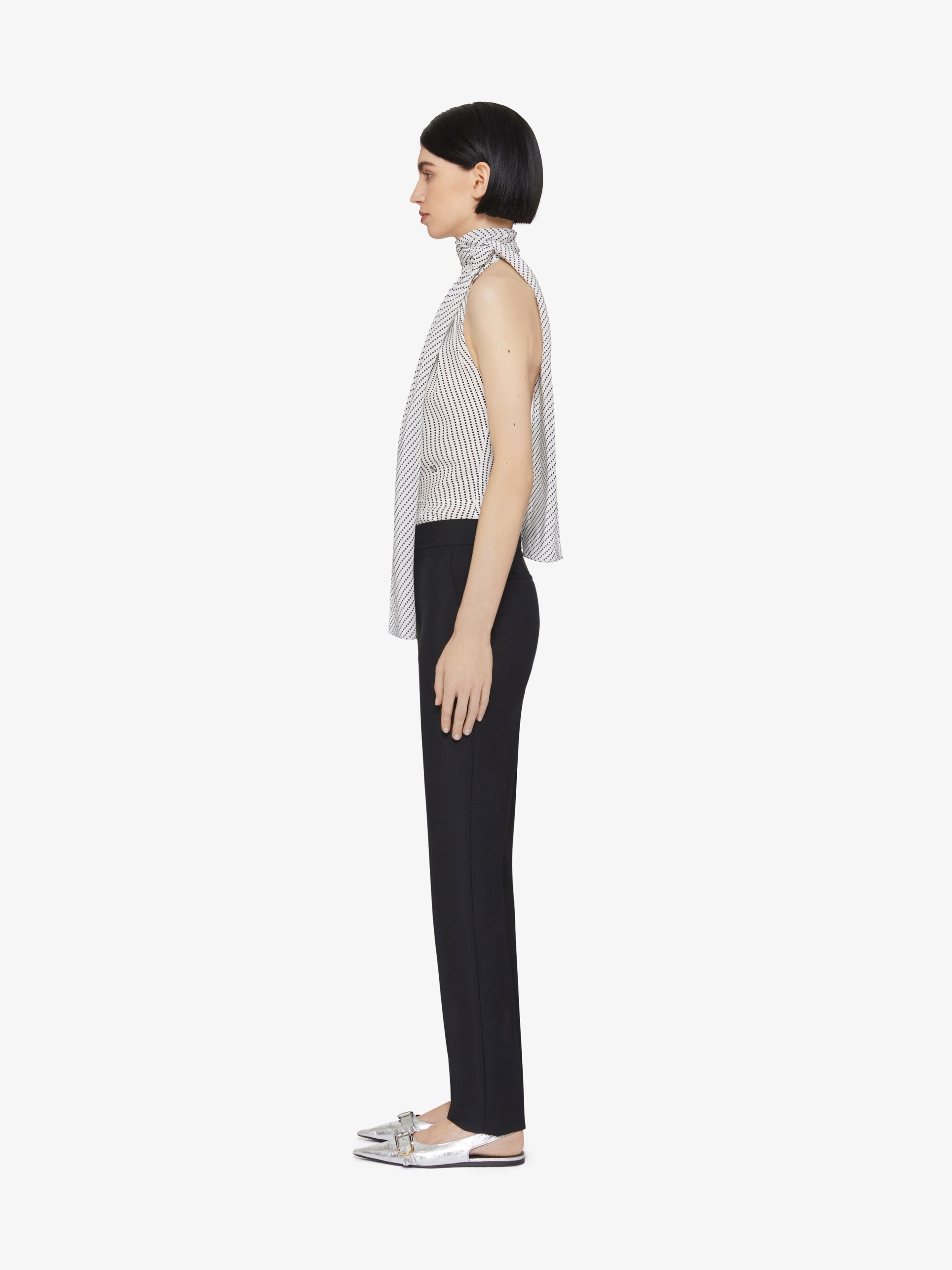 Polka dots top in silk with lavallière in - ecru/black