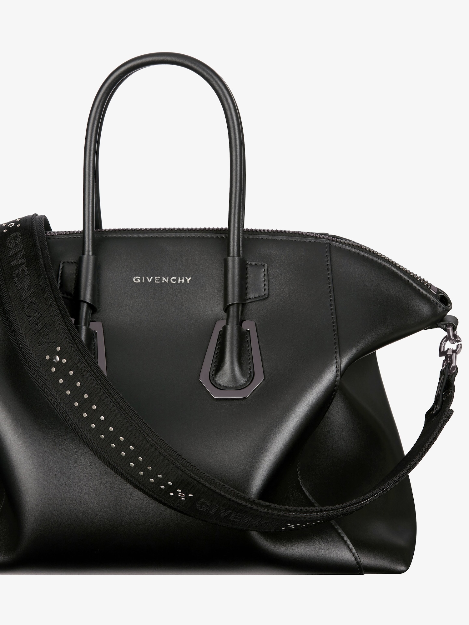 Small Antigona Sport bag in leather with metallic details
