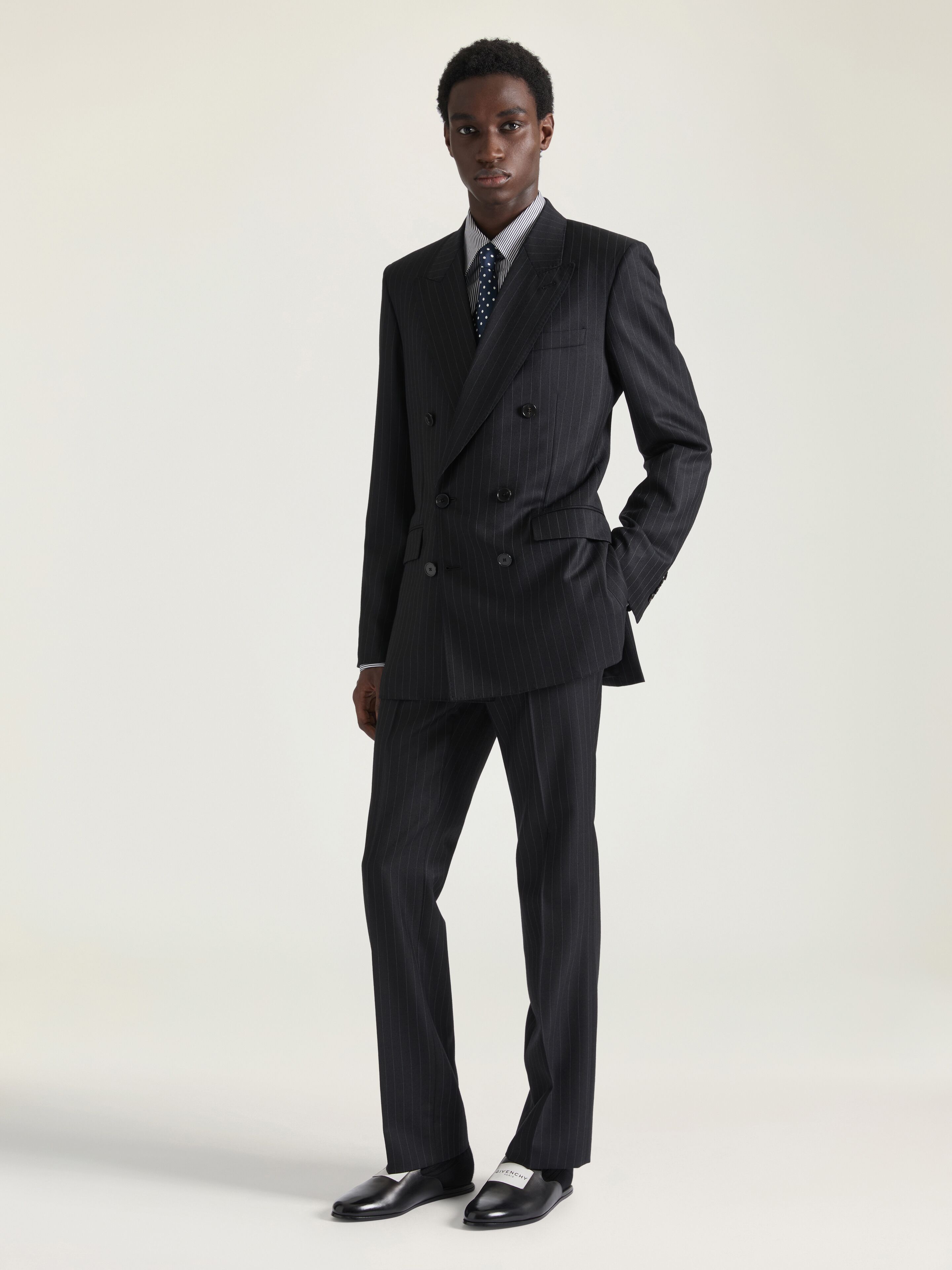 パンツ GIVENCHY OVERSIZED WOOL TAILORED PANTS Oversized tailored pants in wool in - grey mix | Givenchy ES