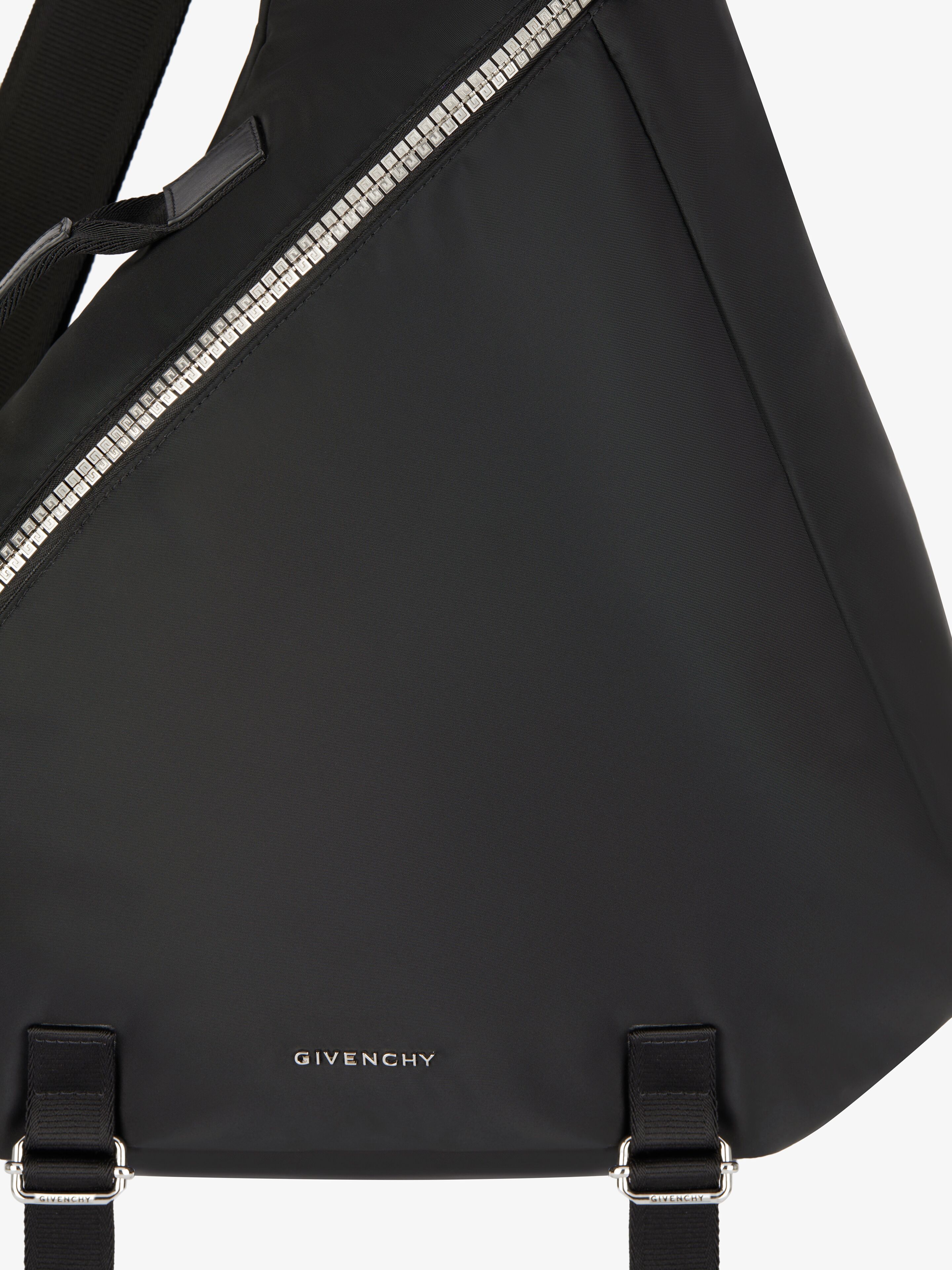 Givenchy Gジップ トライアングル ナイロン バッグ 23SSモデル - 通販