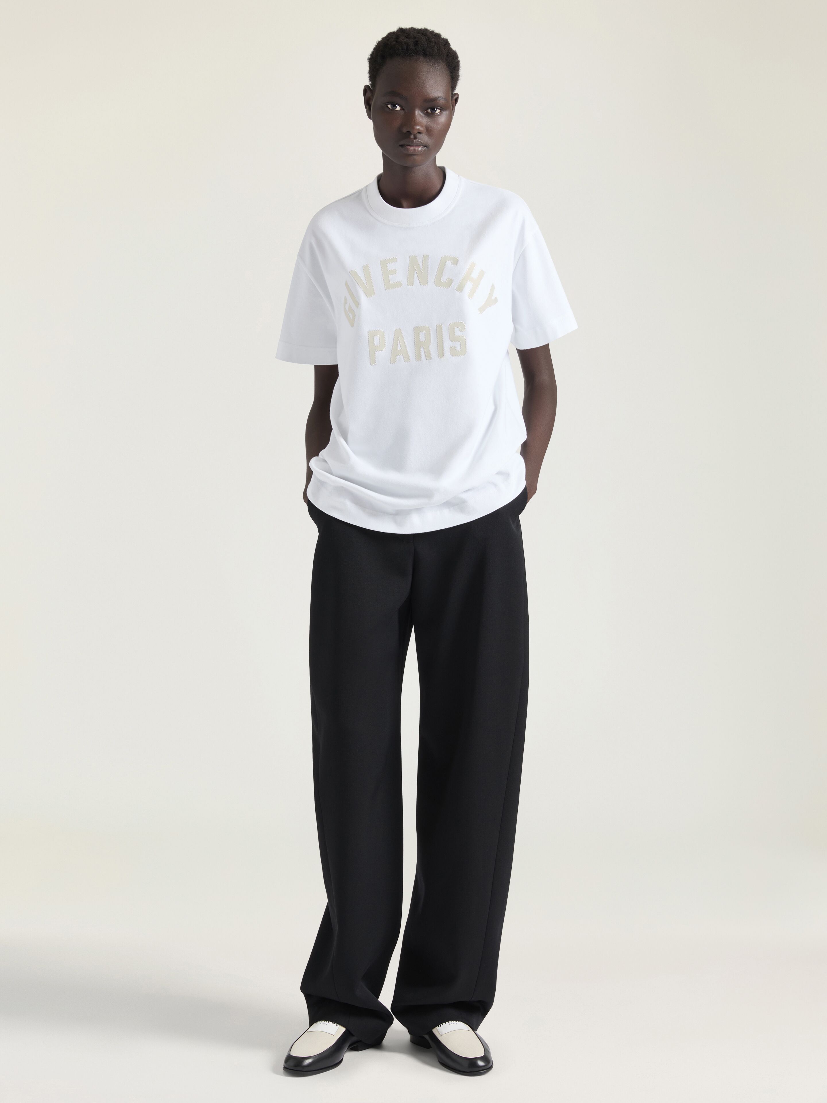 【GIVENCHY】ボクシーフィット クルーネック T シャツ GIVENCHY（ジバンシー）Boxy fit t-shirt in cotton with