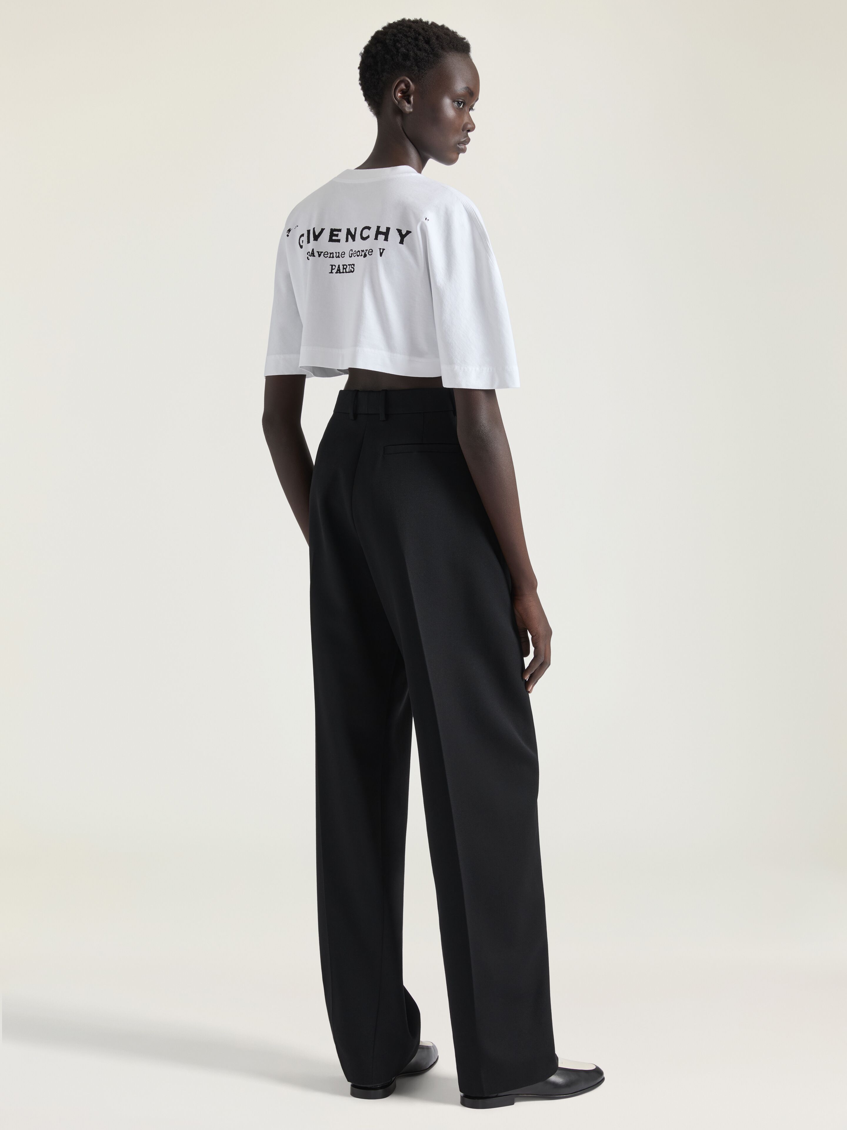Tシャツ・カットソー GIVENCHY Women Tops BW70CH3YHY 100 White Top with logo GIVENCHY BW70CH3YHY 100 - Ancote
