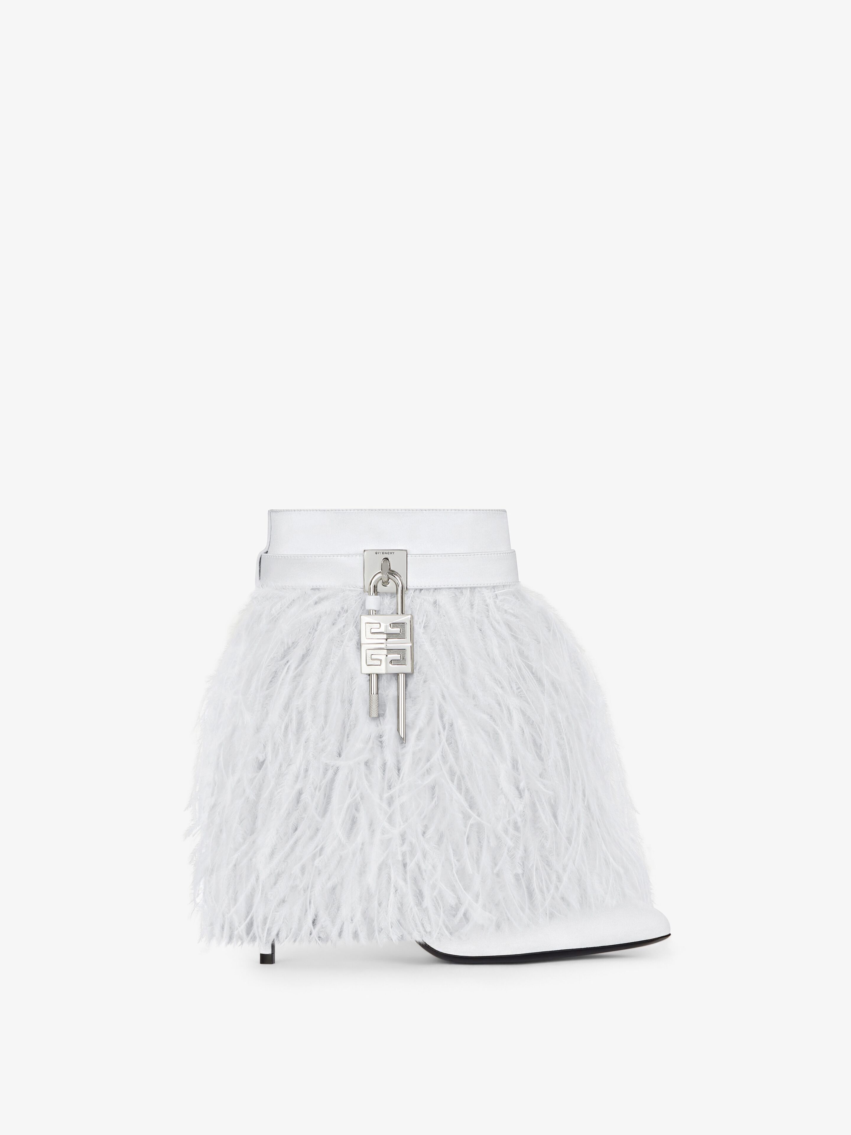 Givenchy - Bottines Shark Lock Stiletto En Satin Avec Plumes - Gris - pour Femme - Taille : 37