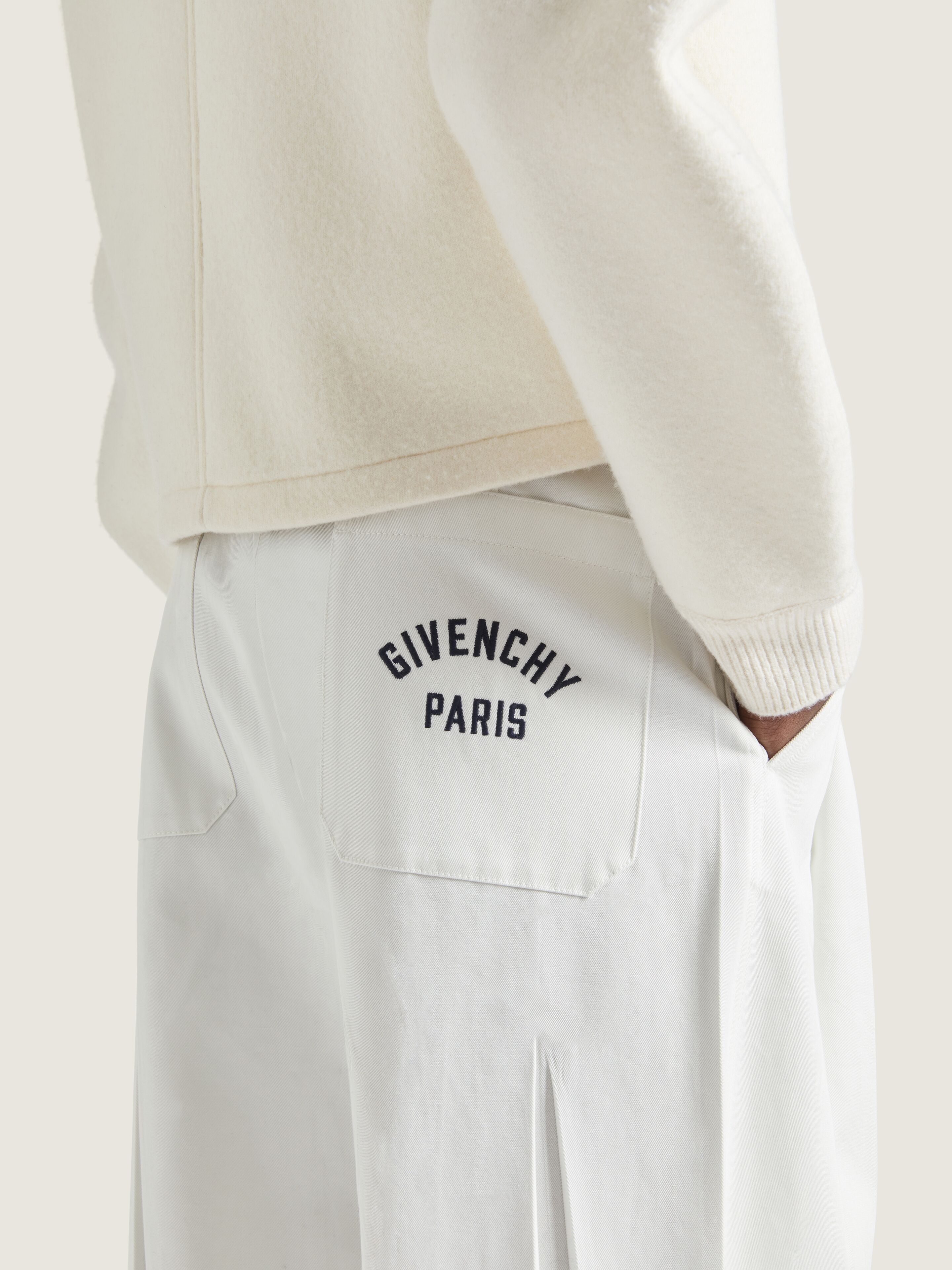 国内発 GIVENCHY ホワイトコットンプリーツパンツ High_Resolution_JPG-