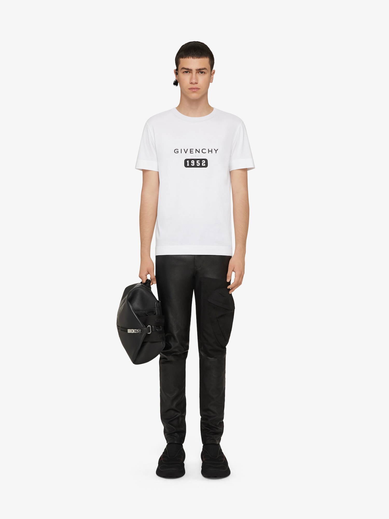 givenchy.com | Slim fit t-shirt in printed jersey