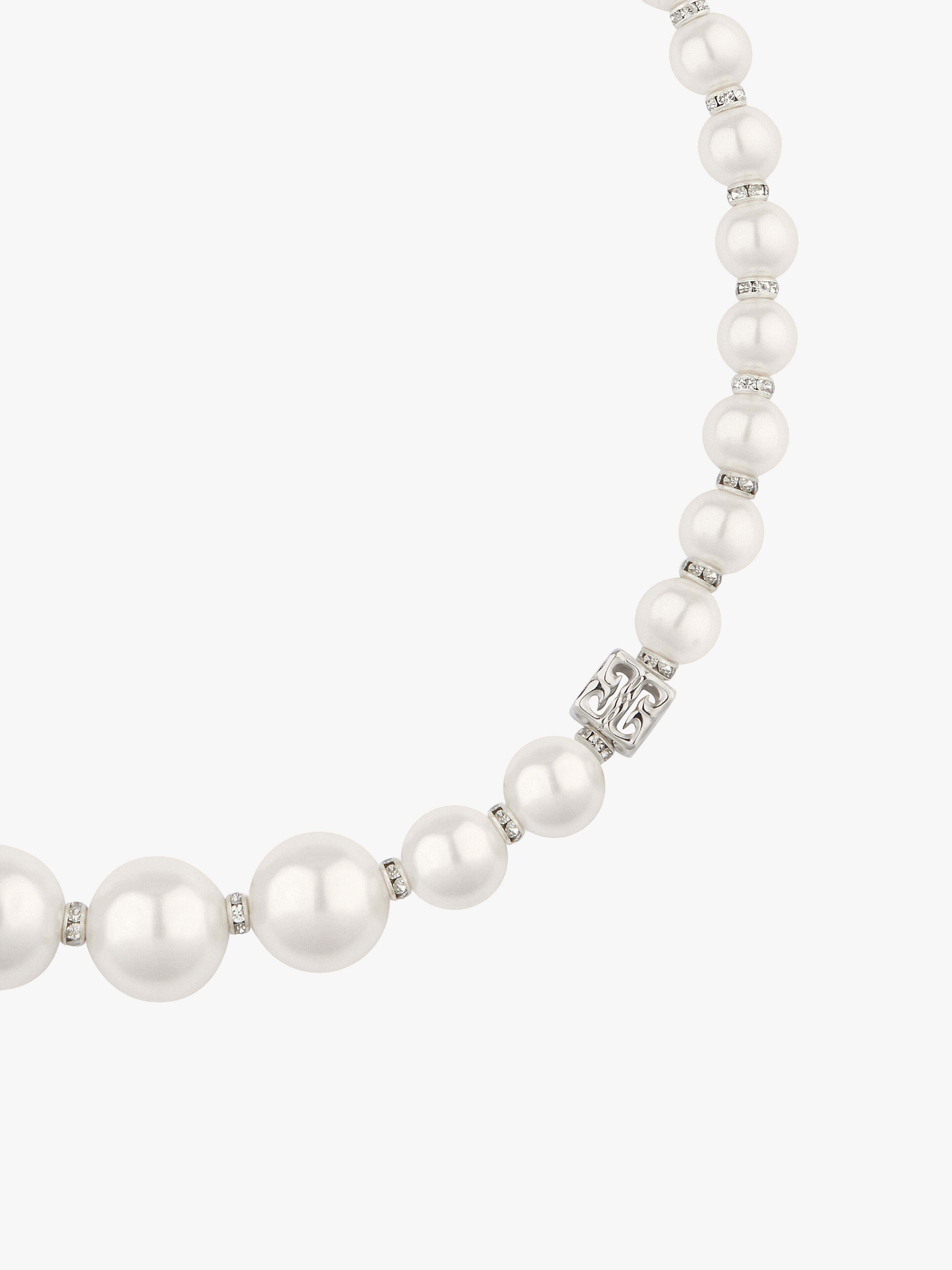 Pearl necklace in metal with crystals - white/silvery