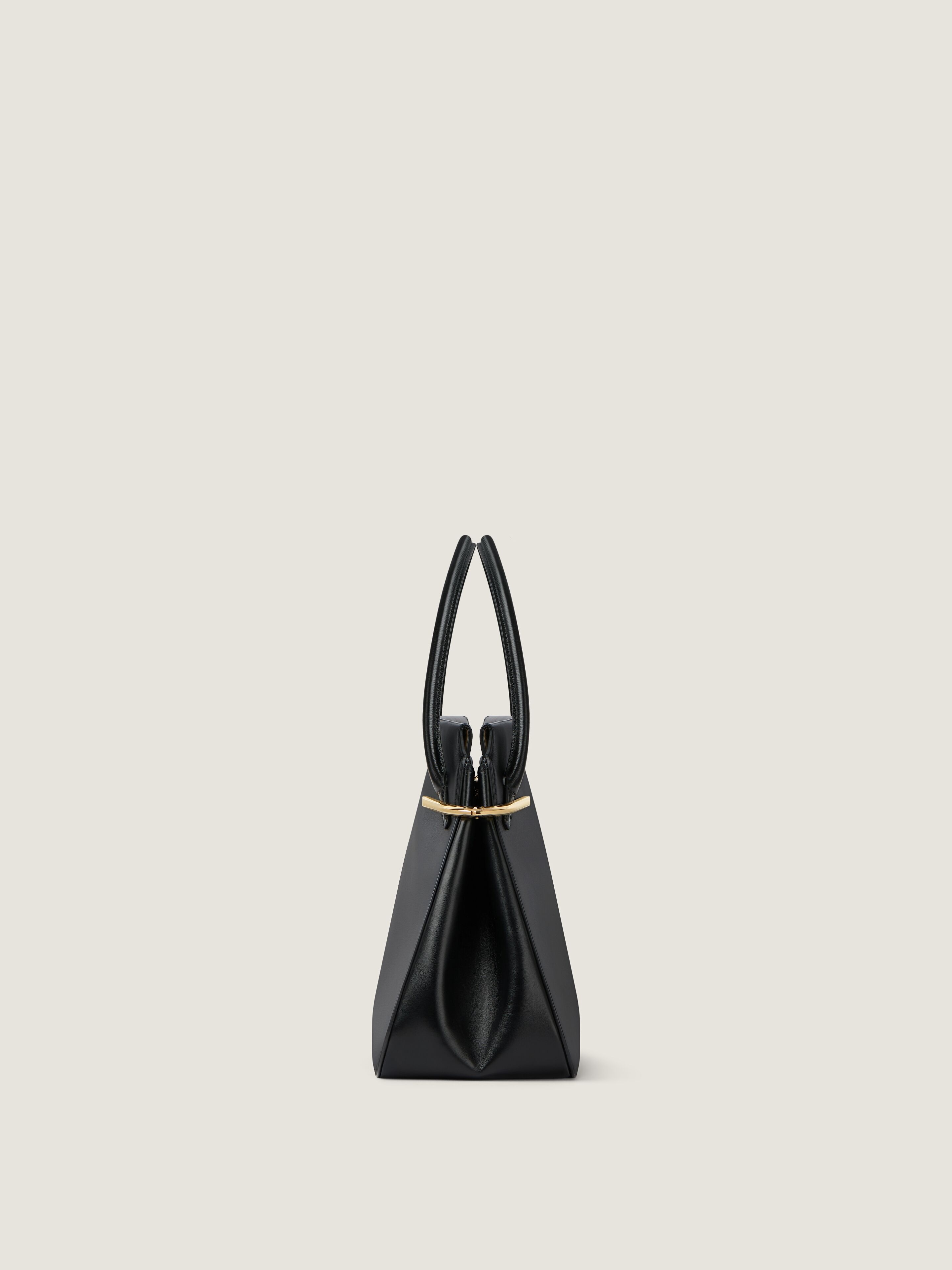 Large Pinch bag in leather in - black | Givenchy US