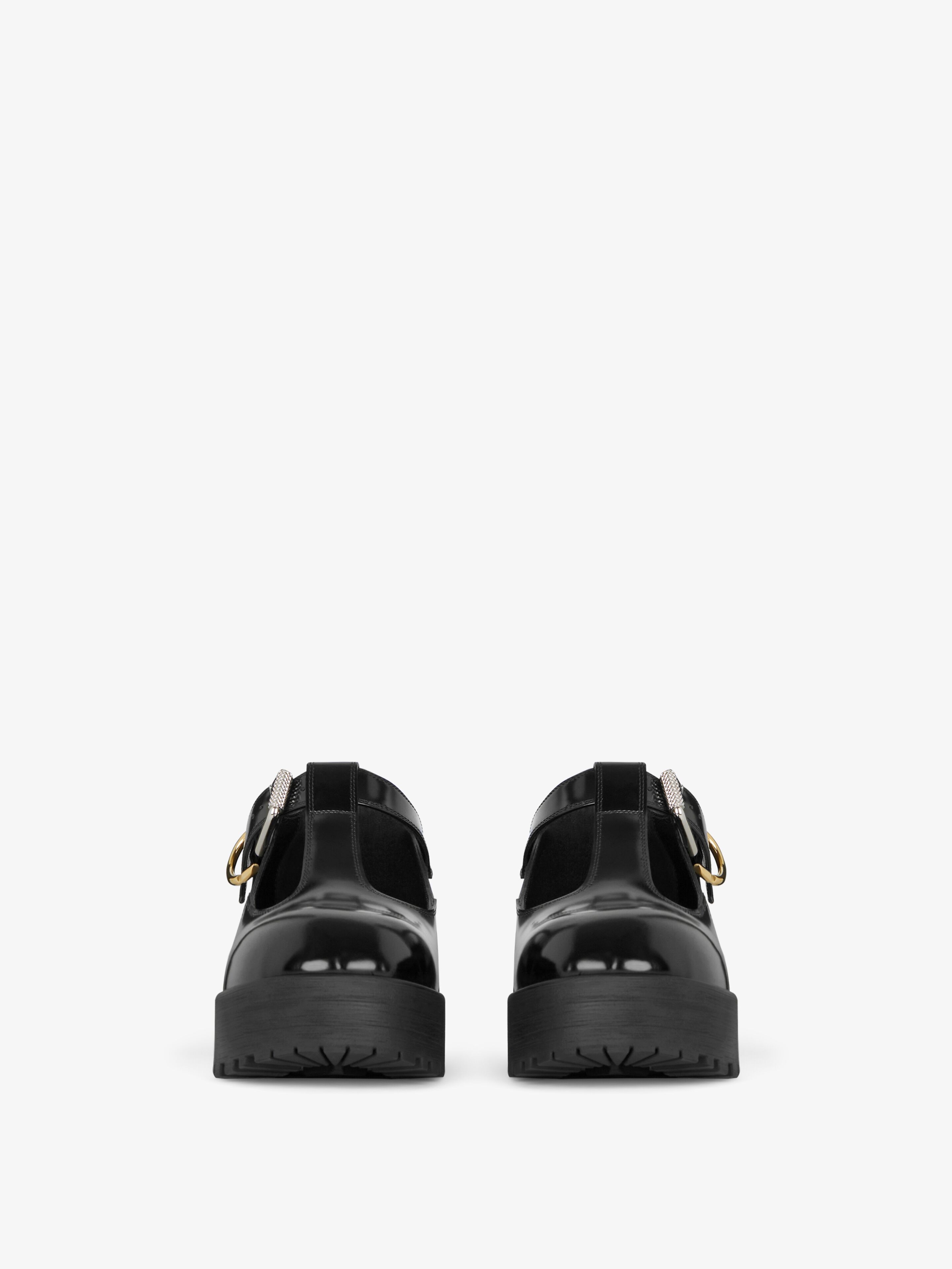 Givenchy Voyou Babies Pumps In Leather In Black