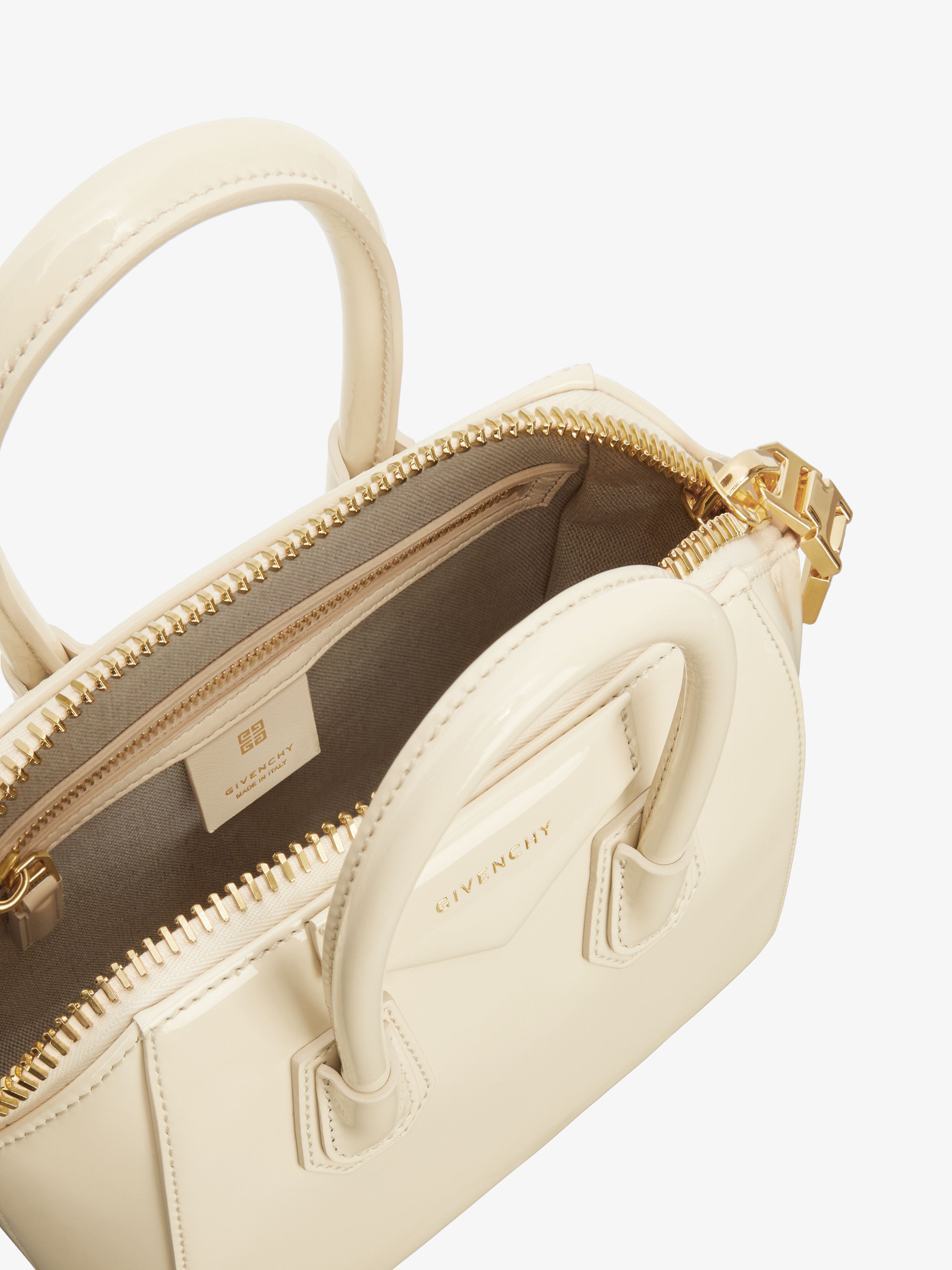 ジバンシィ レザー アンティゴナ BB50TNB20R001 Givenchy アンティゴナ レザーミニバッグ | ブラック | FARFETCH JP
