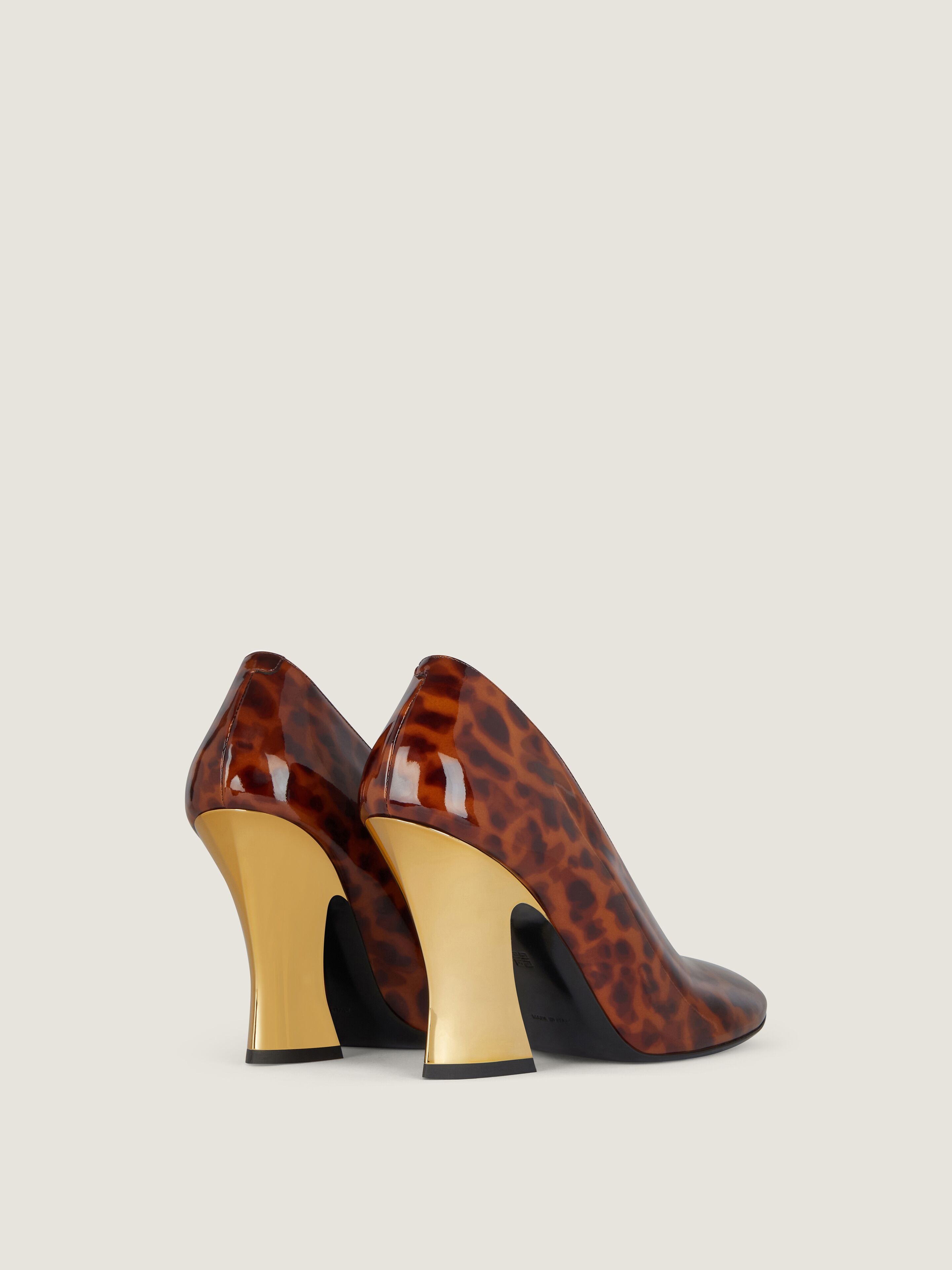 GIVENCHY｜PUMPS(HEELS) (BE3083E1T7 001) GIVENCHY Leather pumps with mesh stockings | NET-A-PORTER