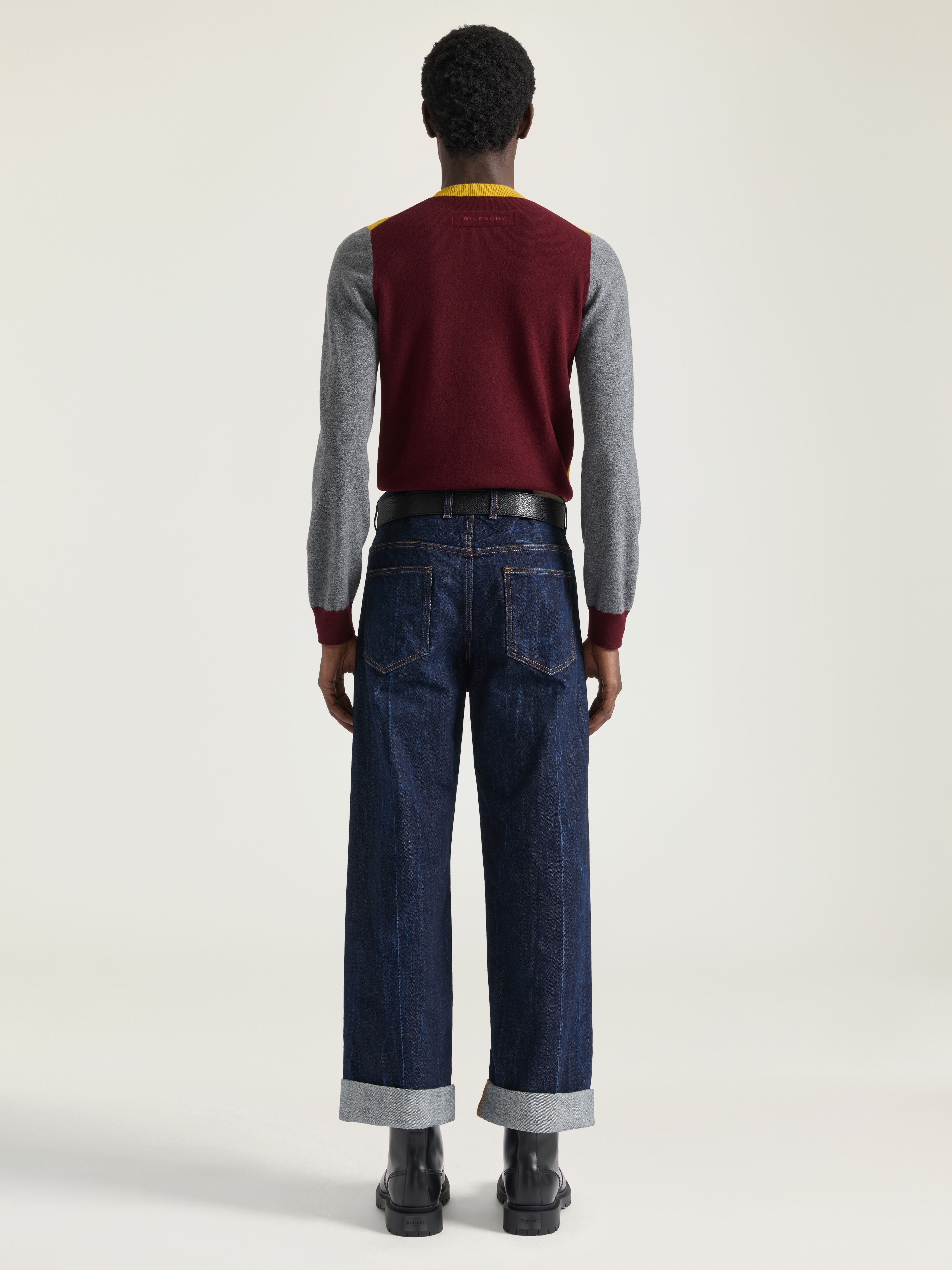 Sweater in wool knit with color block | Givenchy US | Givenchy