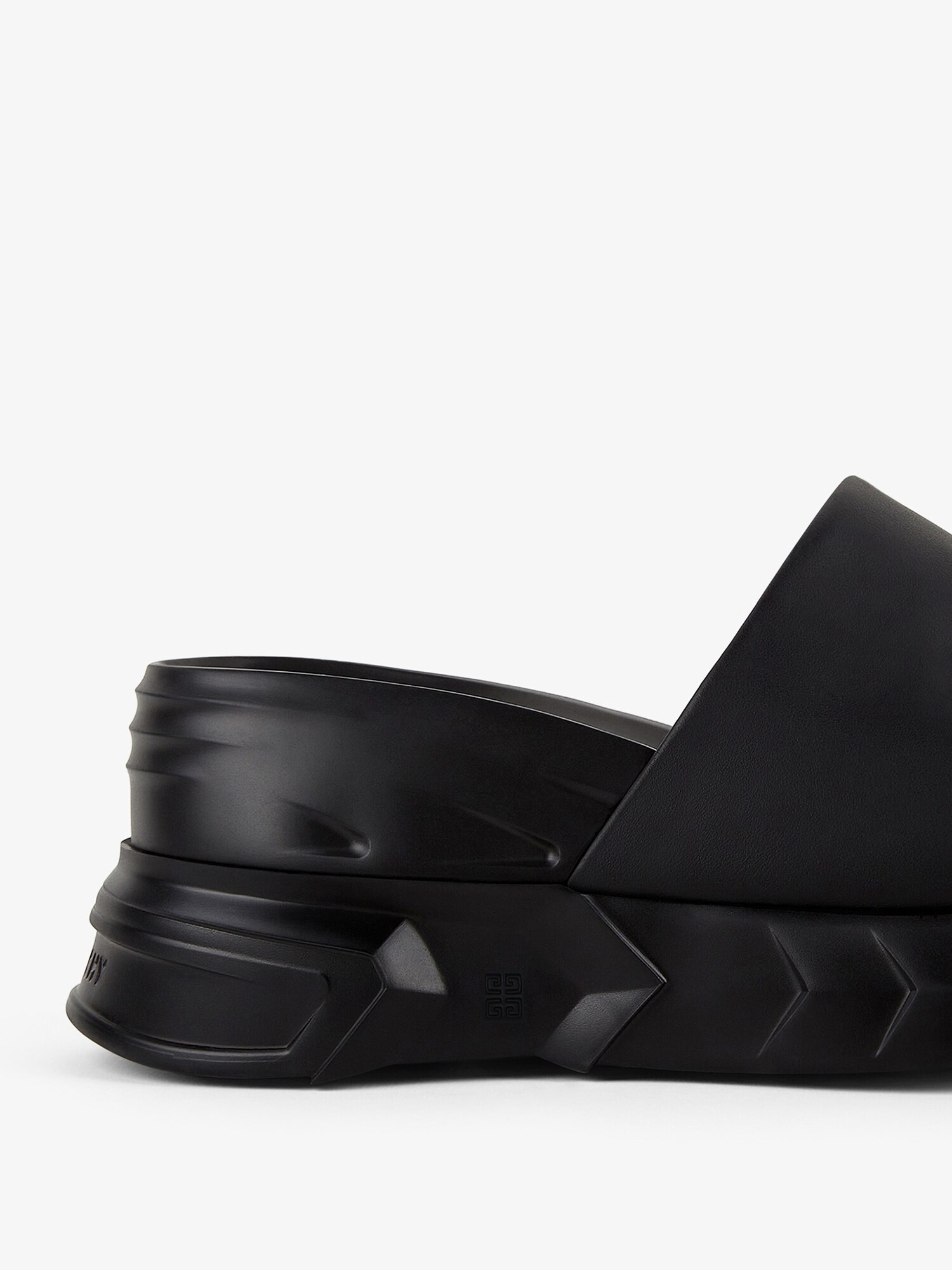 マシュマロ ウェッジサンダル ラバー - ブラック | GIVENCHY JP 