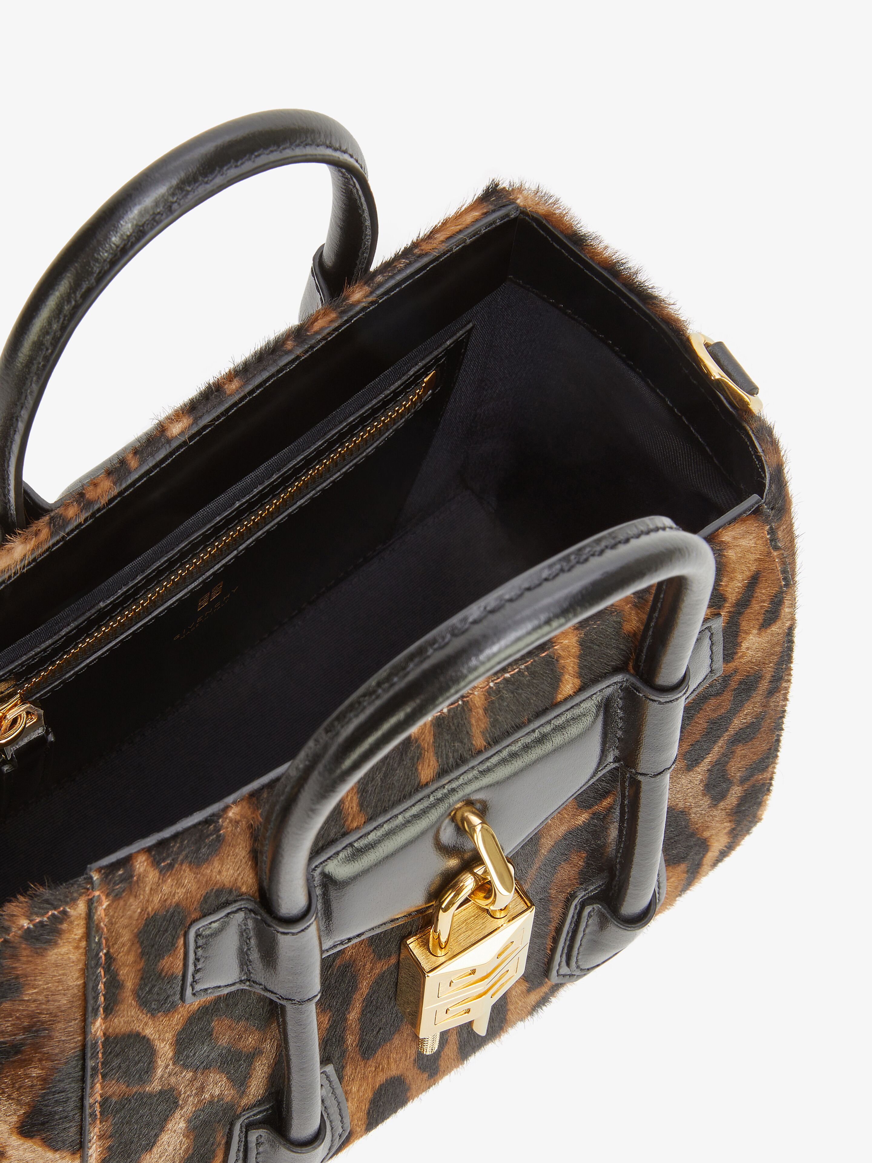 【関税&送料込】Givenchy Printed Calf Hair Antigona Lock Toy Mini Antigona Lock bag in leopard print haircalf in - black