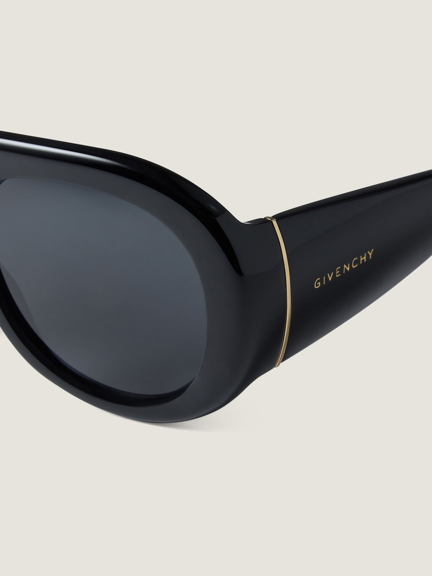 GIVENCHY Bold sunglasses in acetate - black in - black 