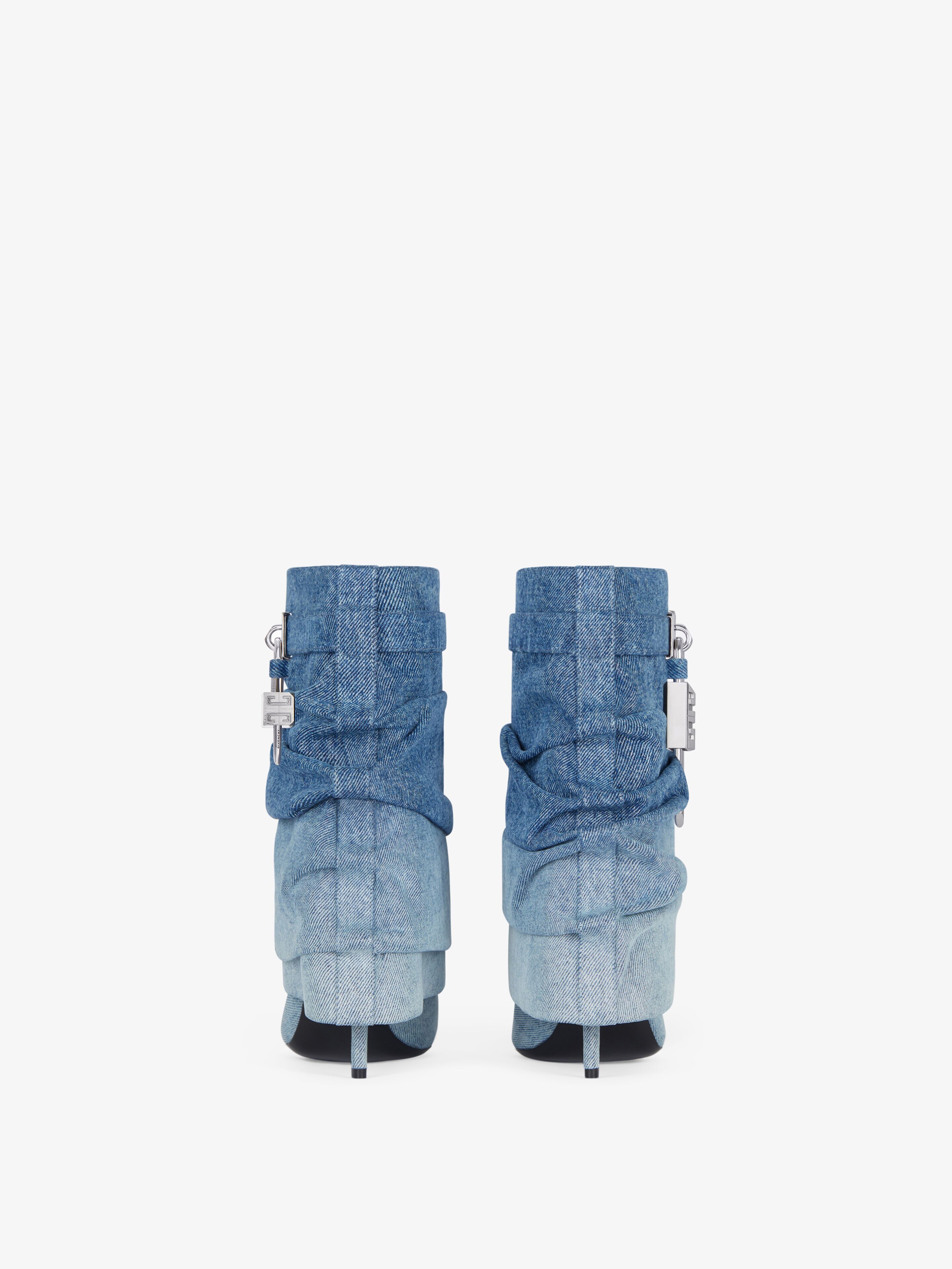 【GIVENCHY 】揺れるロゴ☆シャークロックデニムアンクル ブーツ GIVENCHY 】揺れるロゴ☆シャークロックデニムアンクル ブーツ