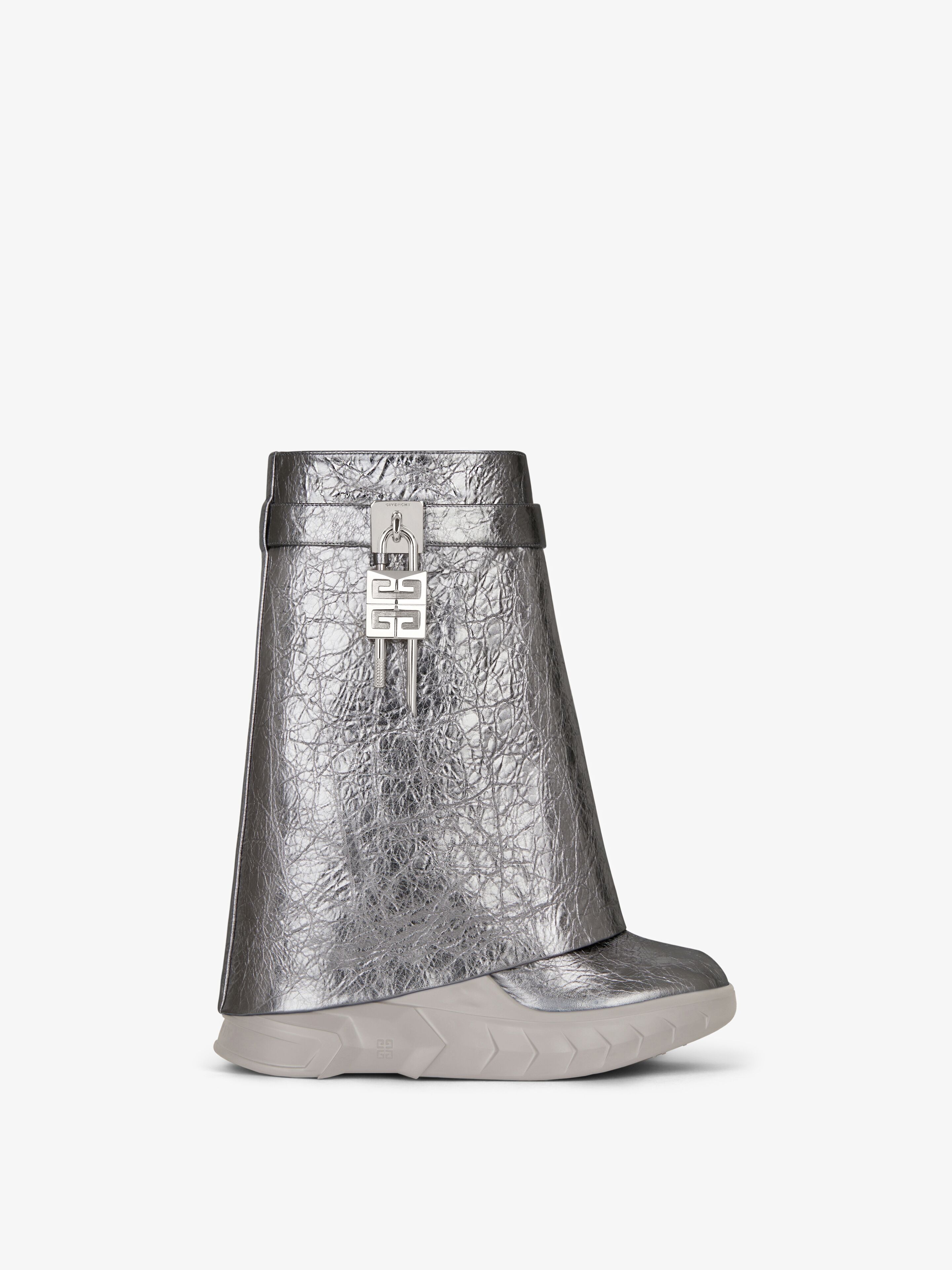Givenchy - Bottines Shark Lock Biker En Cuir Laminé - Gris - pour Femme - Taille : 37