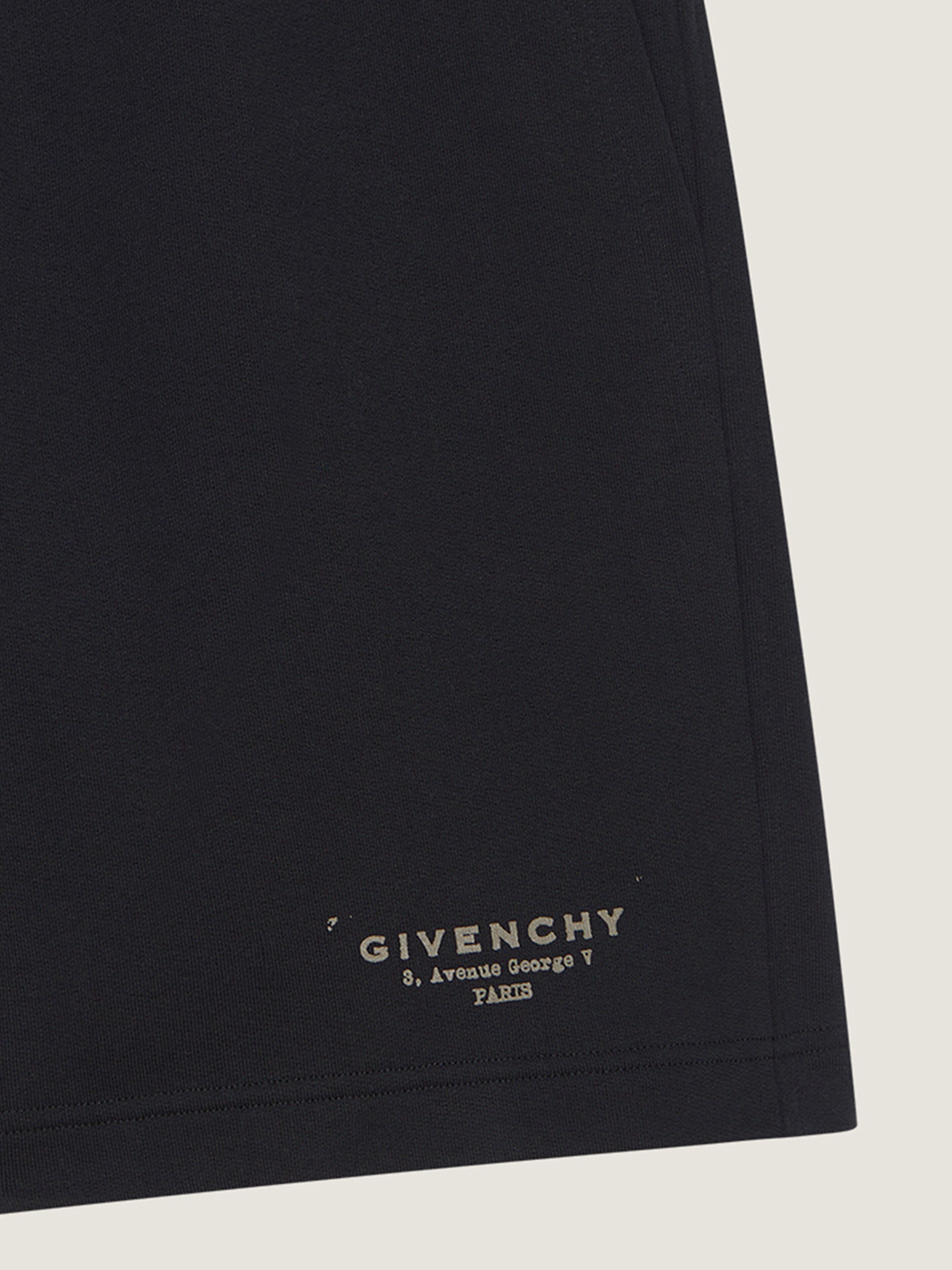 GIVENCHYスタンプ バミューダ ショーツ - ブラック | GIVENCHY JP