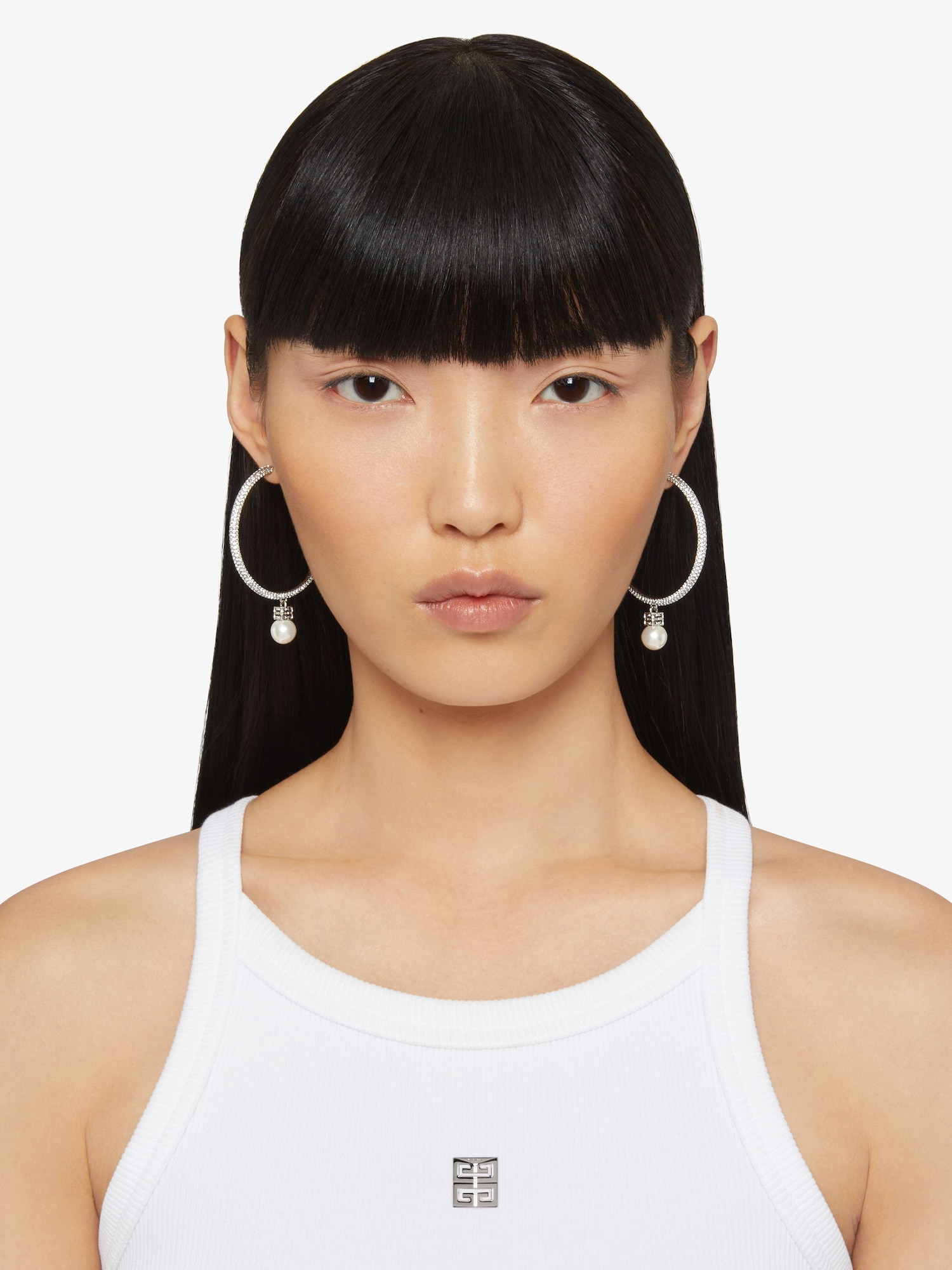 Pearl earrings in metal with crystals in - white/silvery | Givenchy US