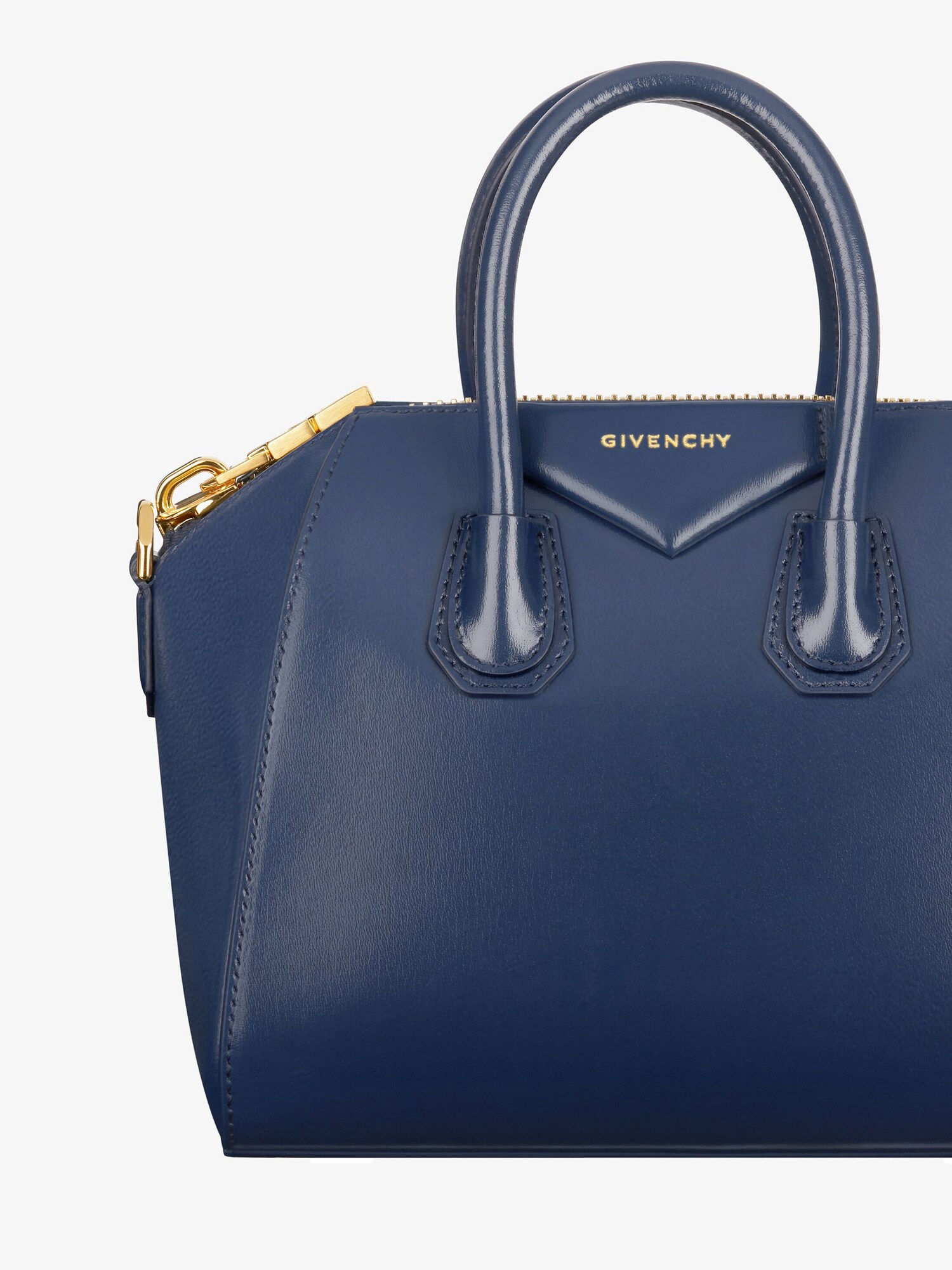 Mini Antigona bag in Box leather | Givenchy CA | Givenchy