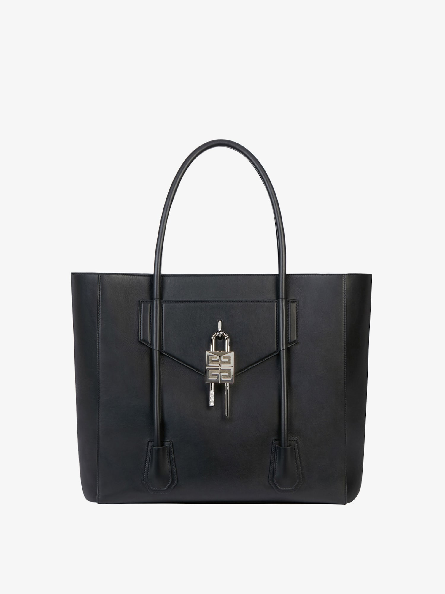Antigona Soft shopper bag in smooth leather | GIVENCHY Paris