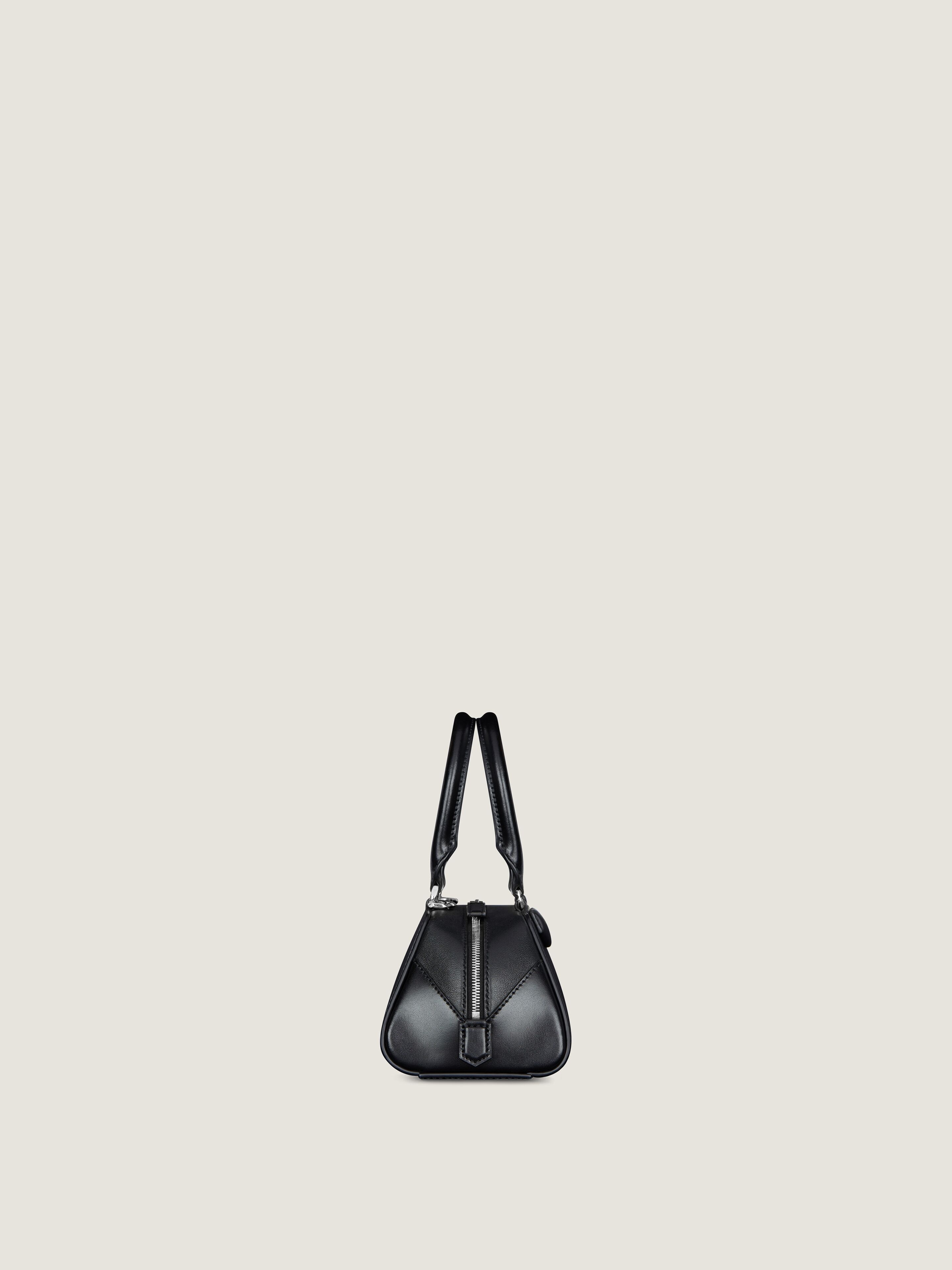 【関税込み】Givenchy ブラウン ミニ Antigona バッグ Mini Antigona Cube East-West bag in Box leather | Givenchy
